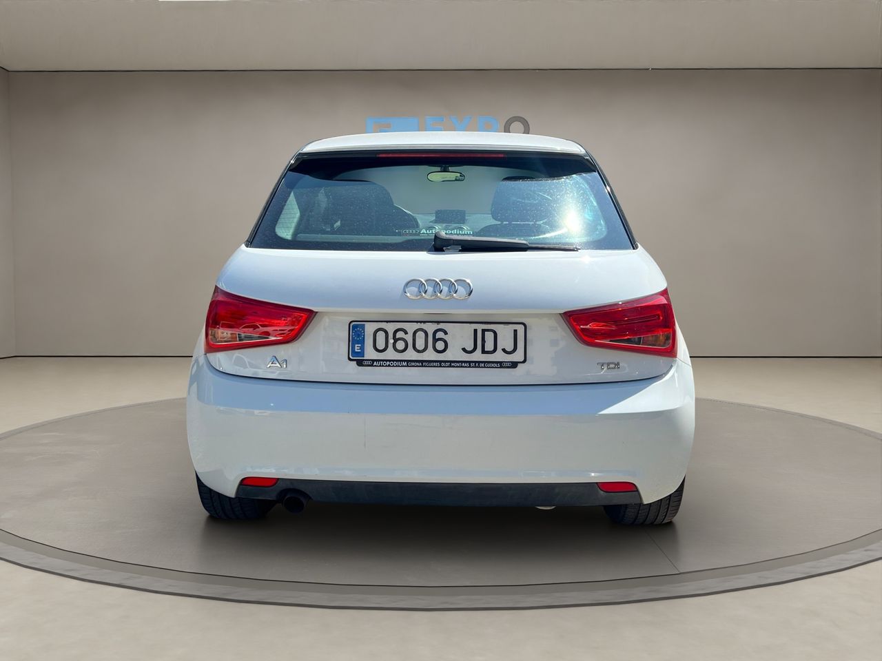 Audi A1 1.6 TDI ultra Attraction  - Foto 2