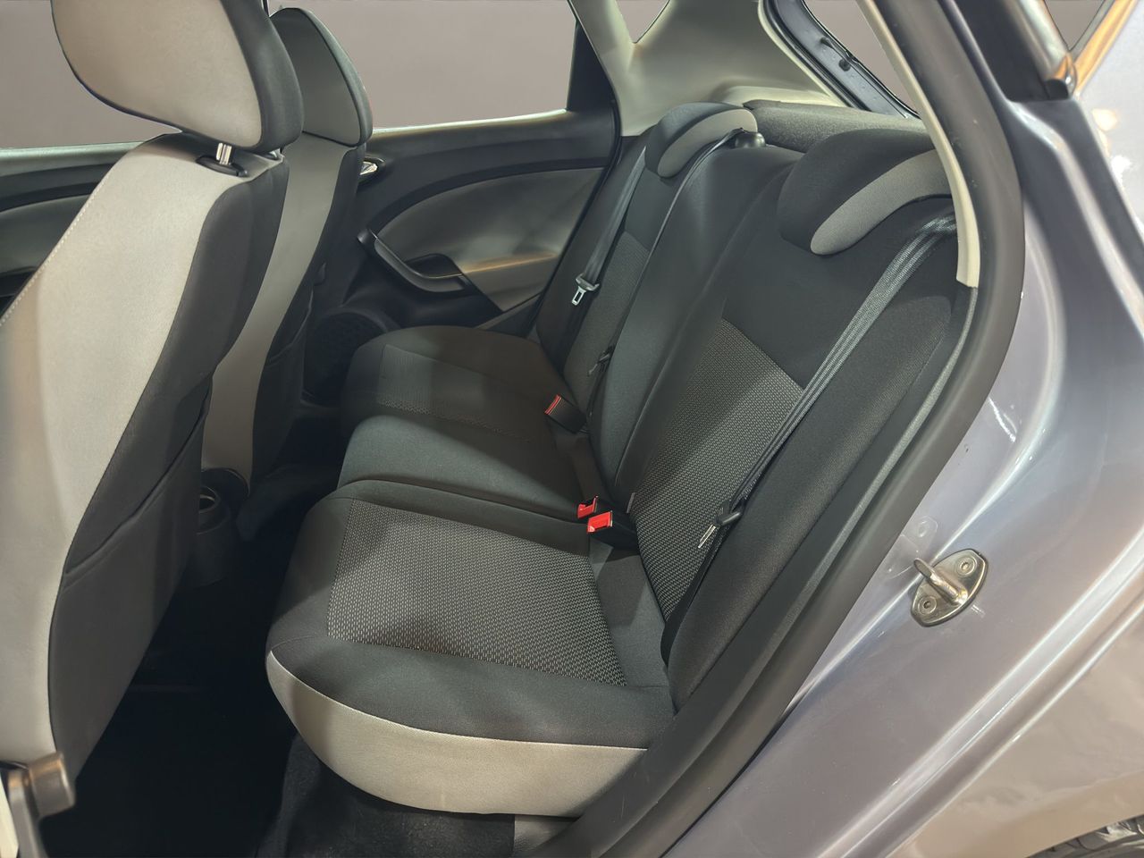 Seat Ibiza 1.4 TDI 90cv Style DSG - Foto 2