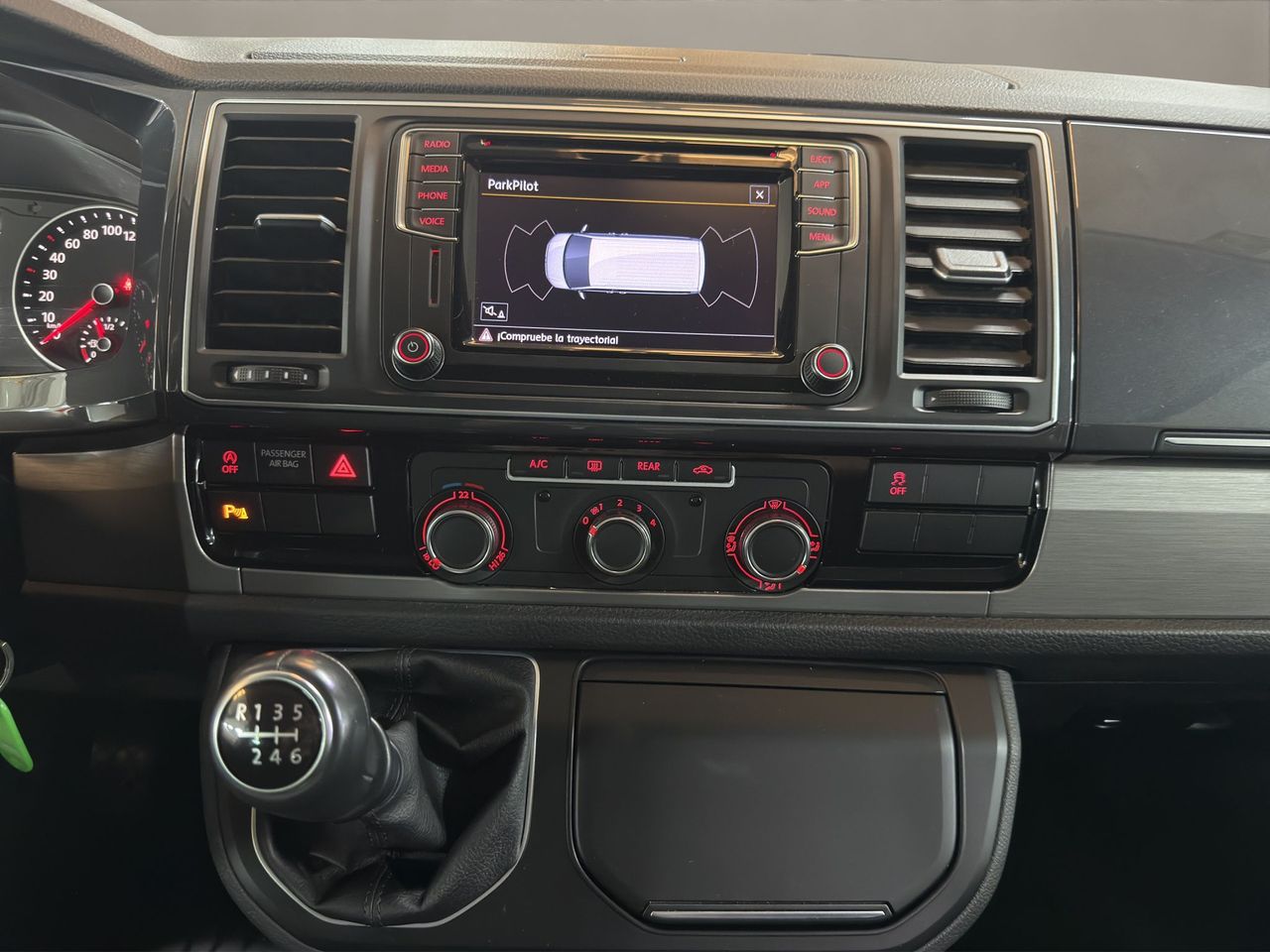 Volkswagen Multivan Outdoor Corto 2.0 TDI 110kW BMT - Foto 2