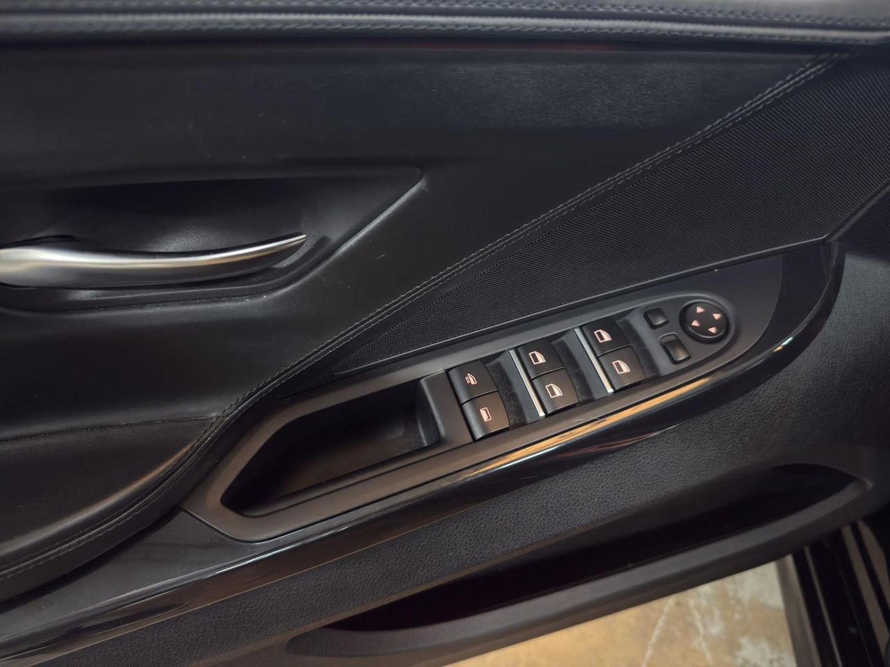 BMW Serie 6 650i xDrive - Foto 2