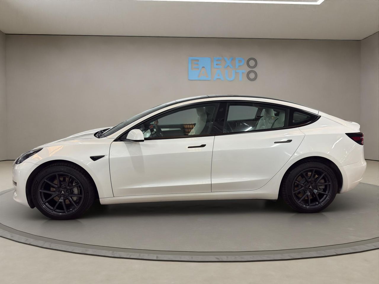 Tesla Model 3 Gran Autonomía RWD - Foto 2