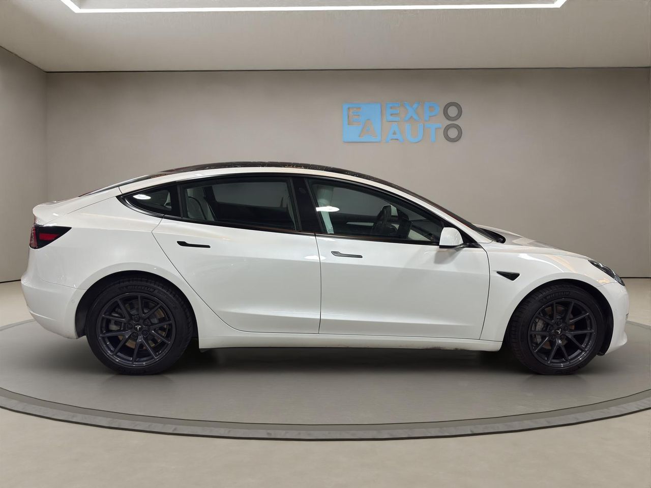 Tesla Model 3 Gran Autonomía RWD - Foto 2