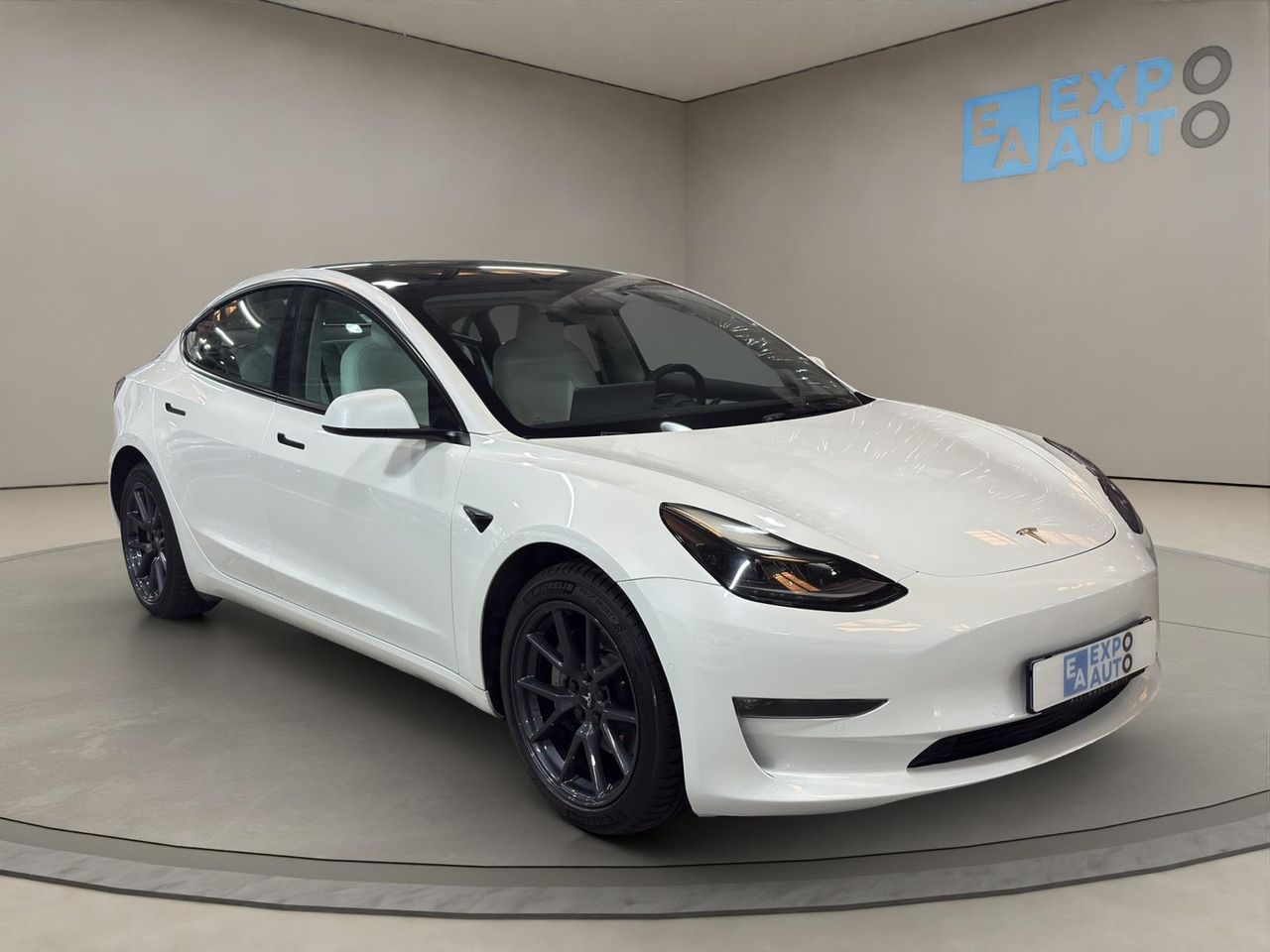 Tesla Model 3 Gran Autonomía RWD - Foto 2