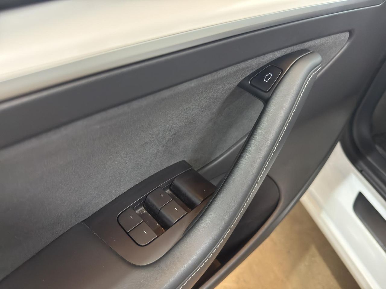 Tesla Model 3 Gran Autonomía RWD - Foto 2