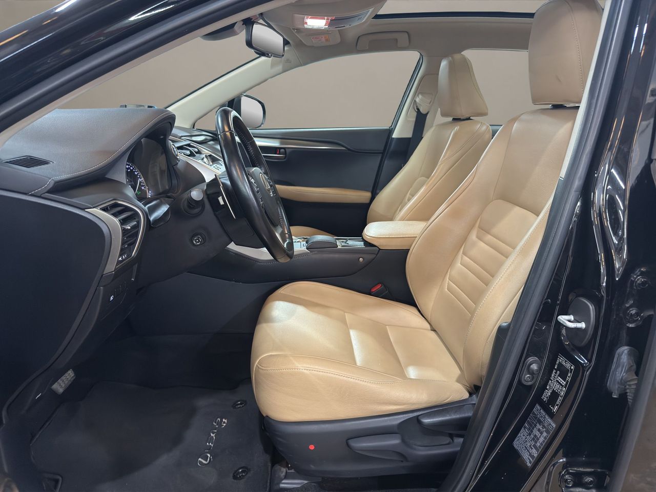 Lexus NX 2.5 300h F Sport Panorámico 4WD - Foto 2