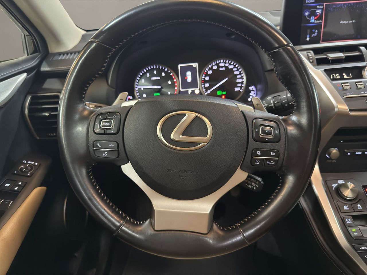 Lexus NX 2.5 300h F Sport Panorámico 4WD - Foto 2