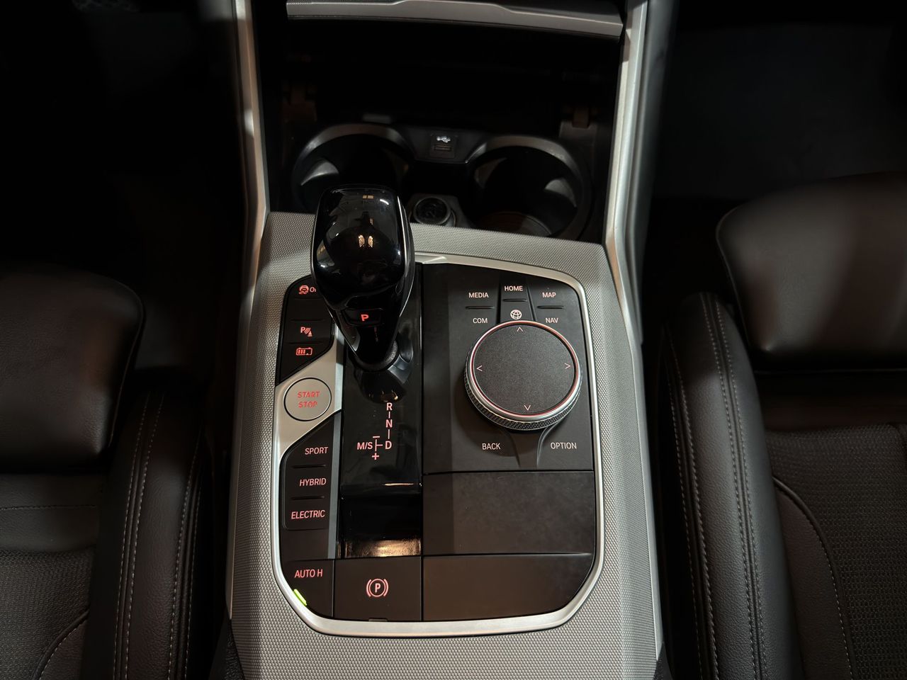 BMW Serie 3 330e xDrive Touring - Foto 2