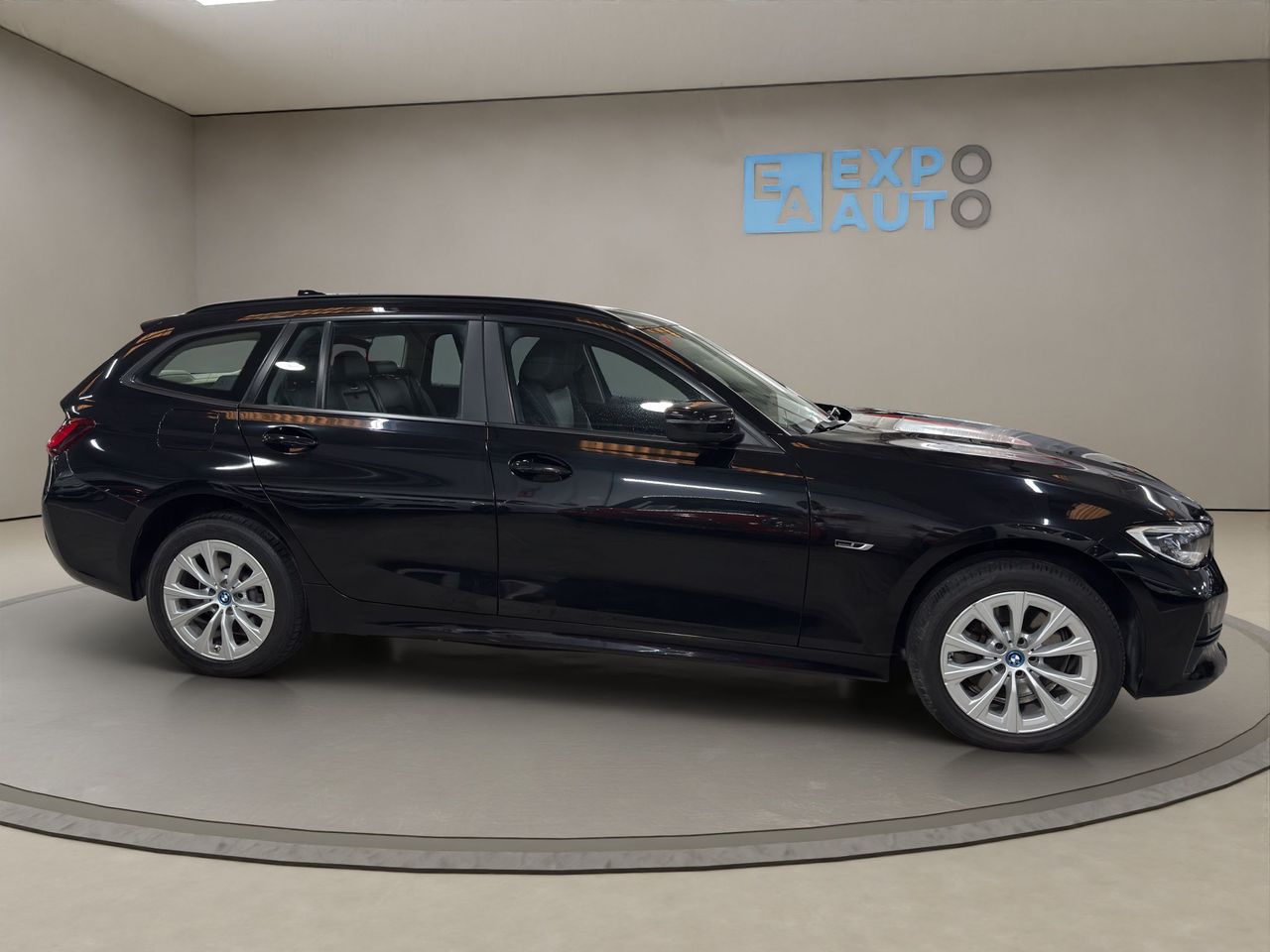 BMW Serie 3 330e xDrive Touring - Foto 2