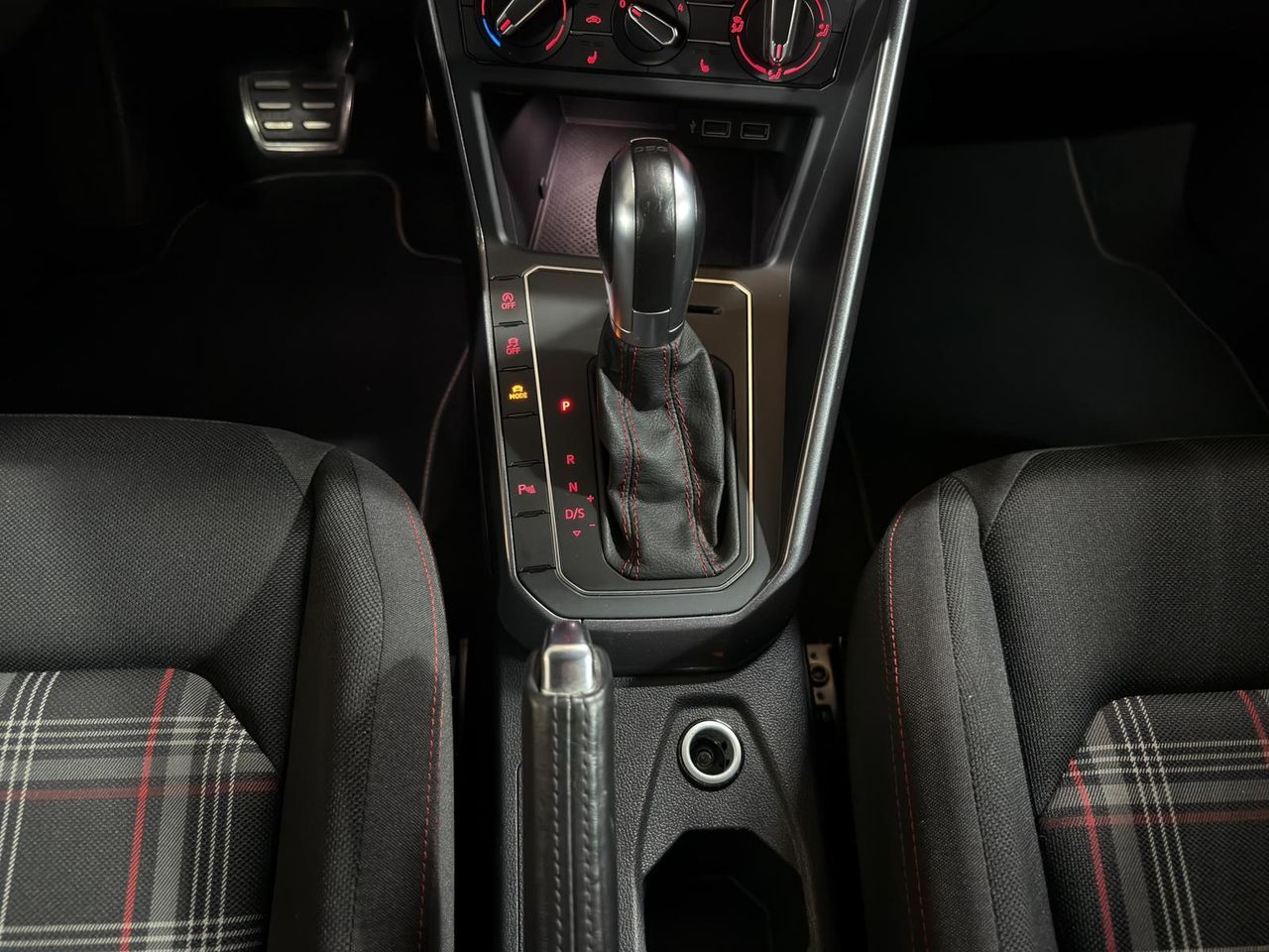 Volkswagen Polo GTI 2.0 TSI 147kW (200CV) DSG - Foto 2