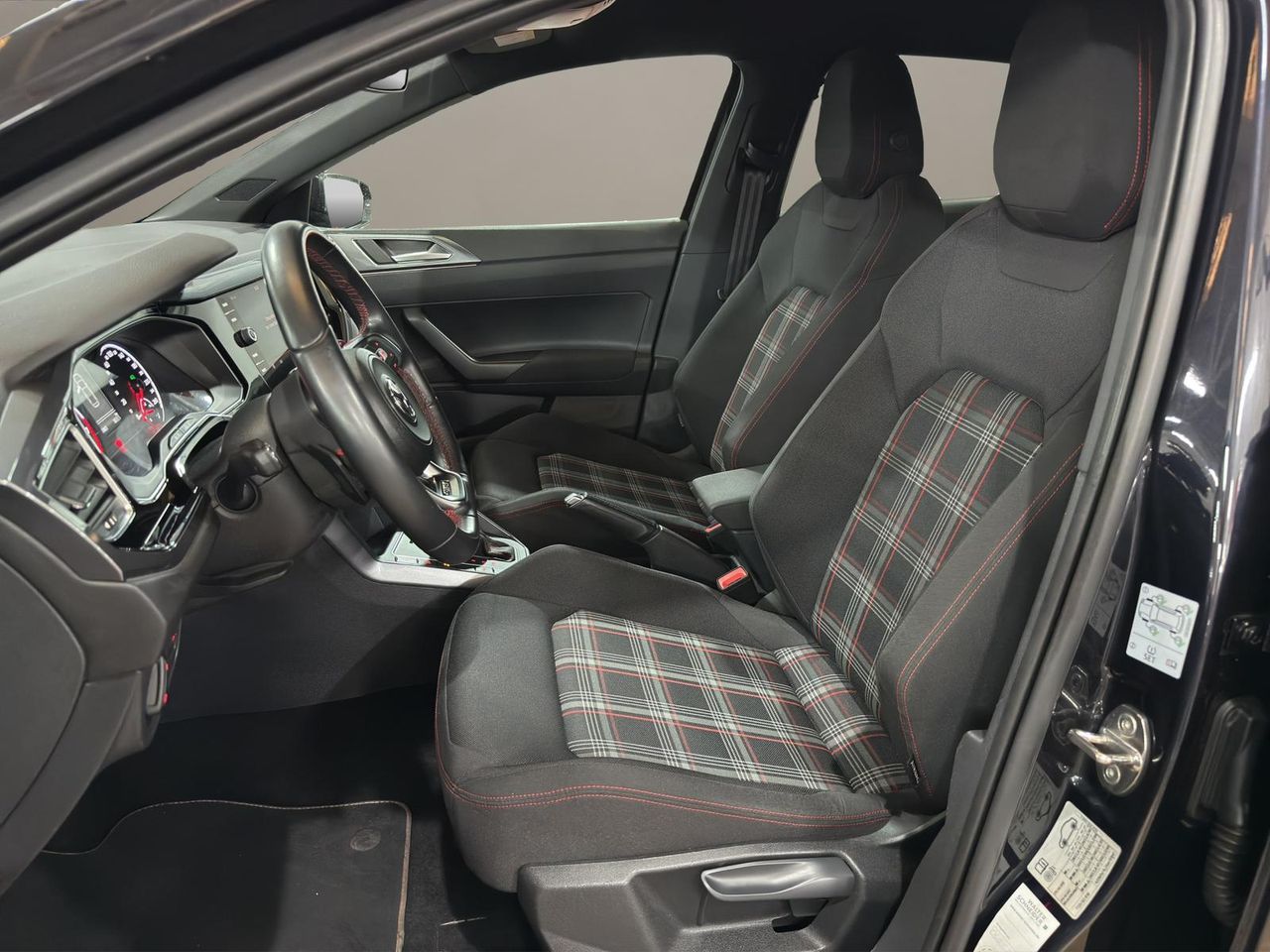 Volkswagen Polo GTI 2.0 TSI 147kW (200CV) DSG - Foto 2