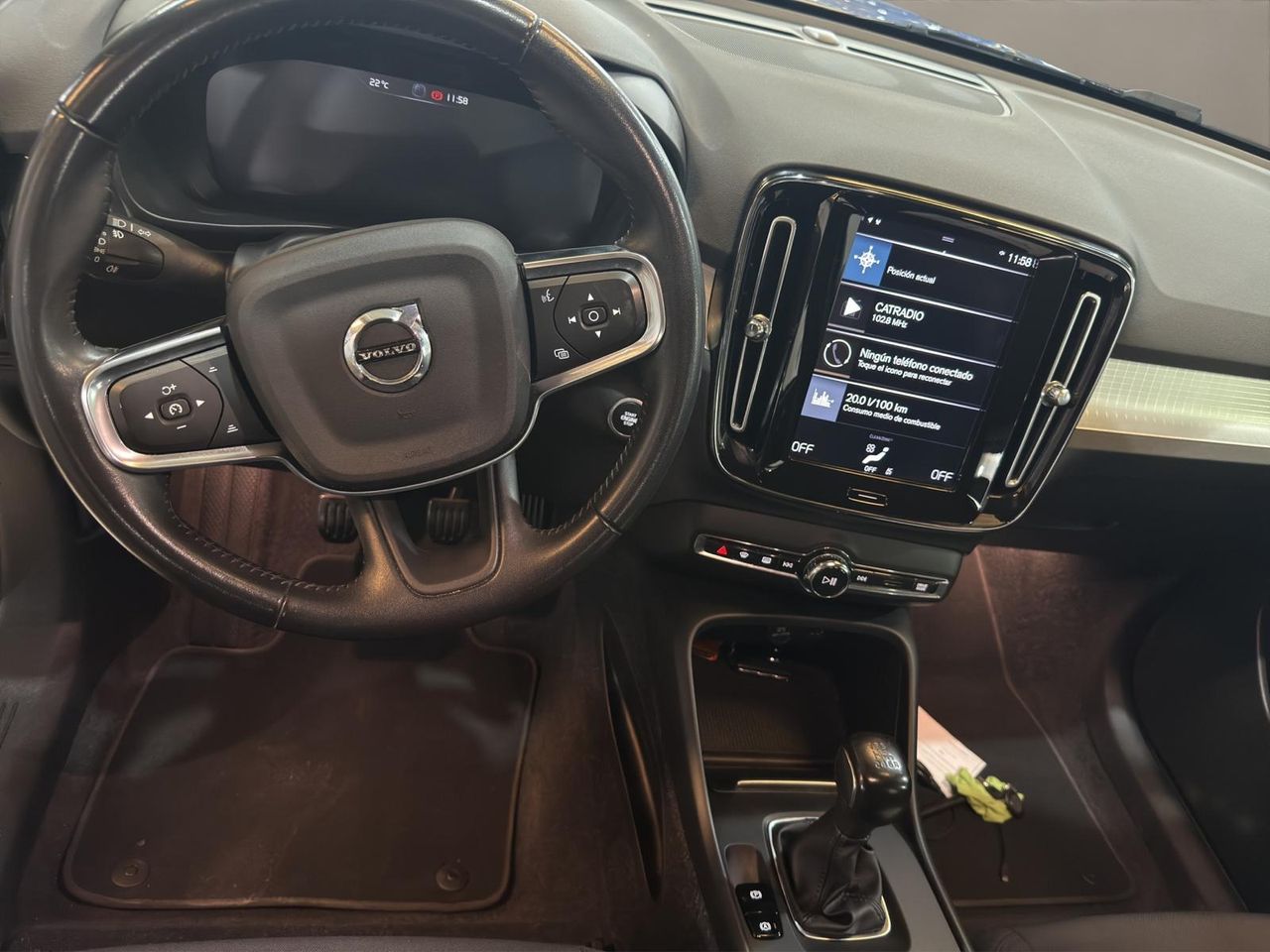 Volvo XC40 1.5 T2 Momentum Core - Foto 2