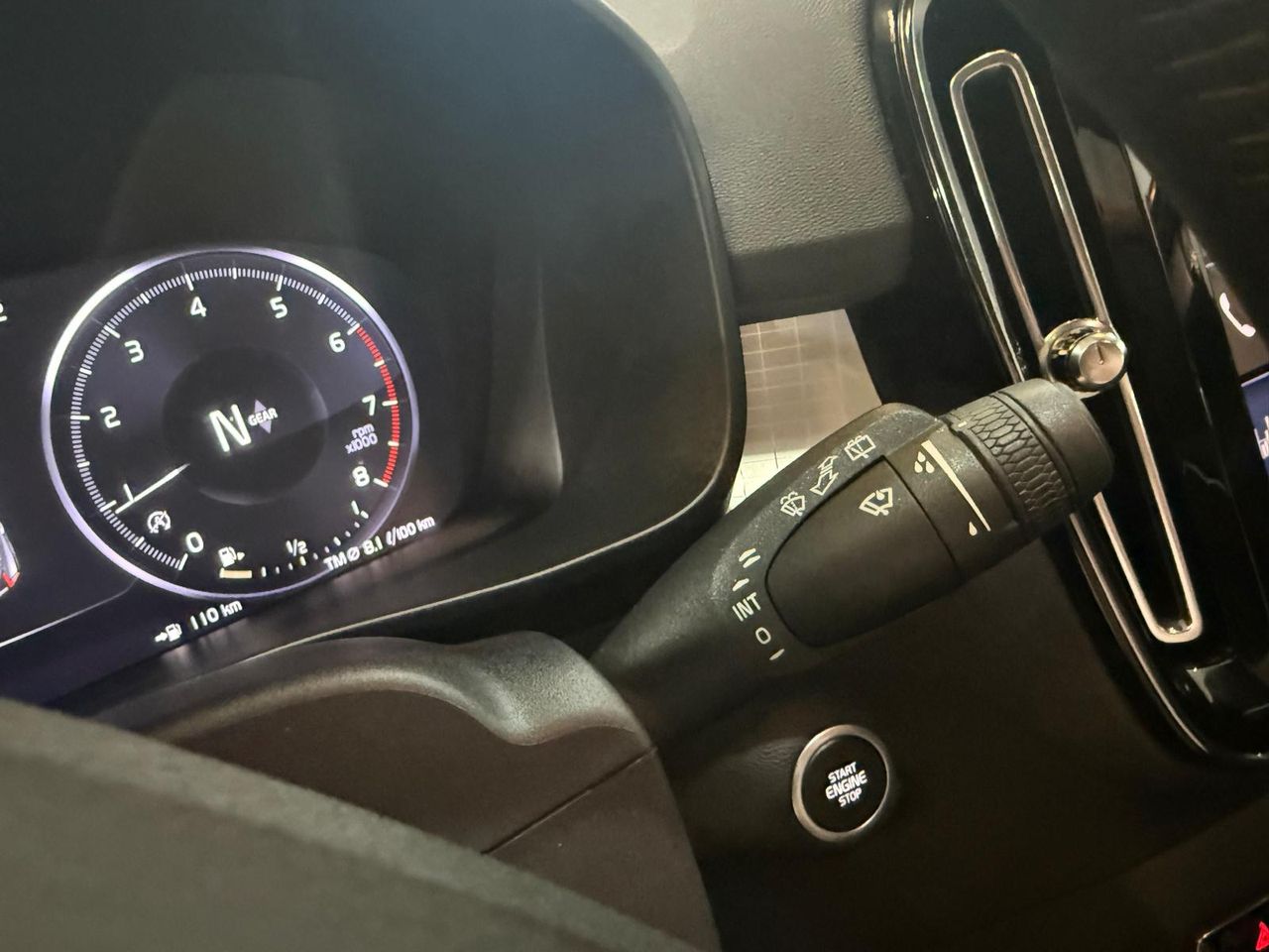 Volvo XC40 1.5 T2 Momentum Core - Foto 2
