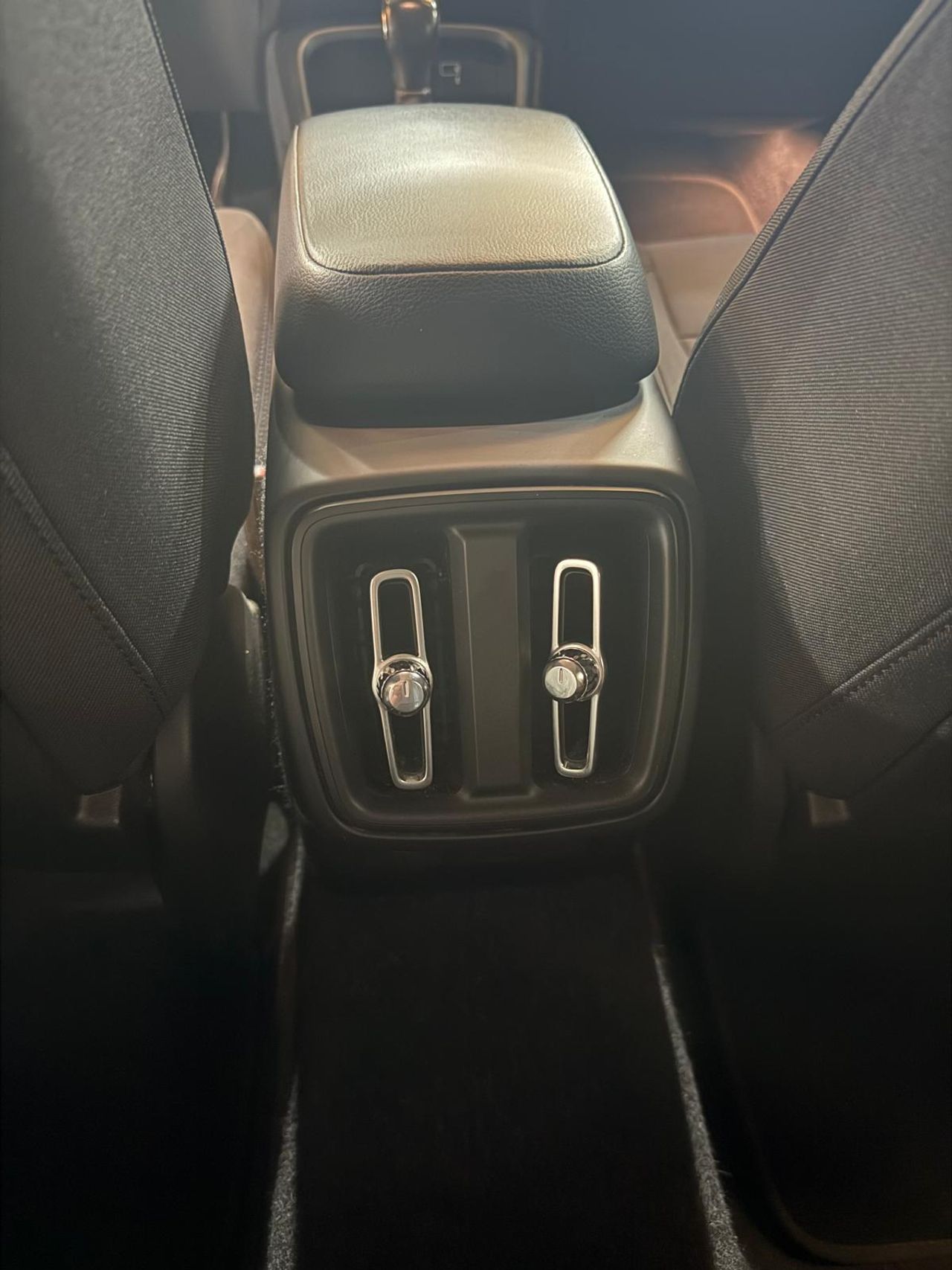 Volvo XC40 1.5 T2 Momentum Core - Foto 2