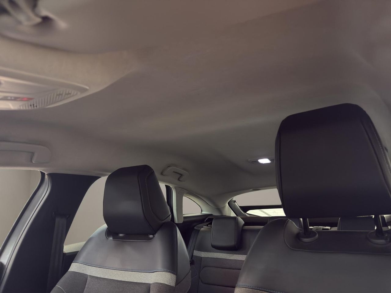 Citroën C4 BlueHDi 130 S&S EAT8 Feel Pack - Foto 2