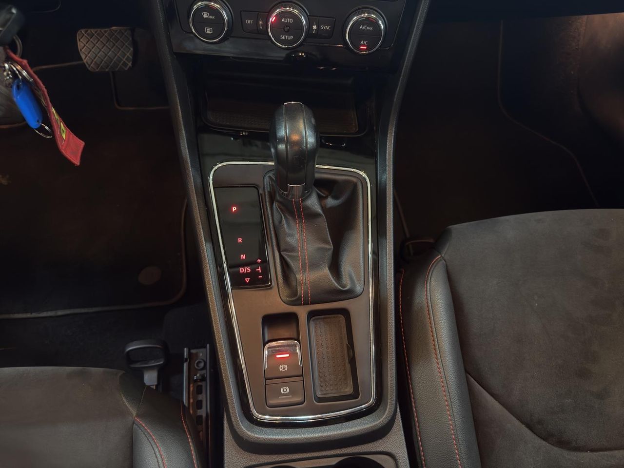 Seat Leon 1.8 TSI 132kW (180CV) DSG-7 St&Sp FR - Foto 2