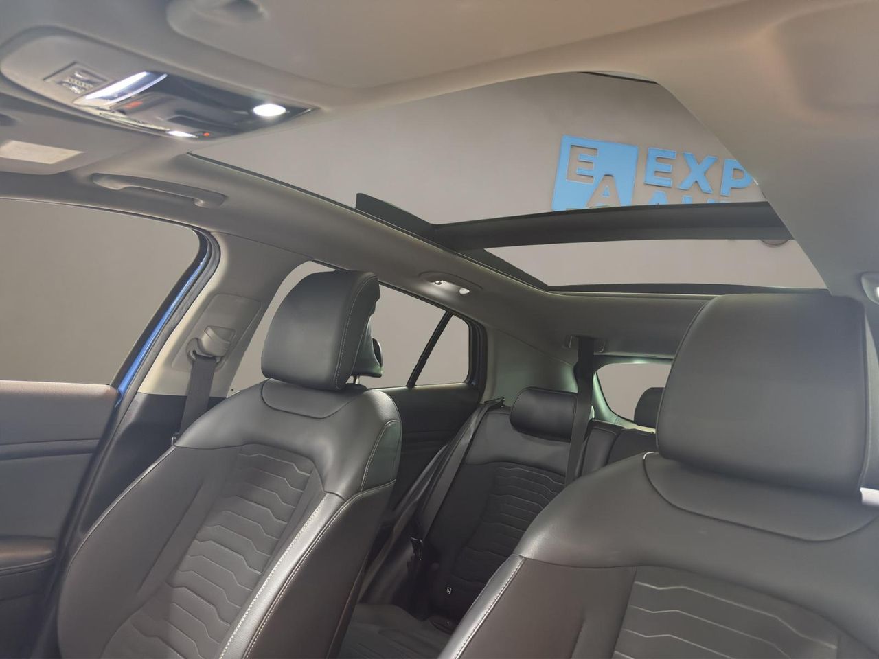 Kia Sportage 1.6 T-GDi MHEV 180CV Tech 4x4 DCT - Foto 2