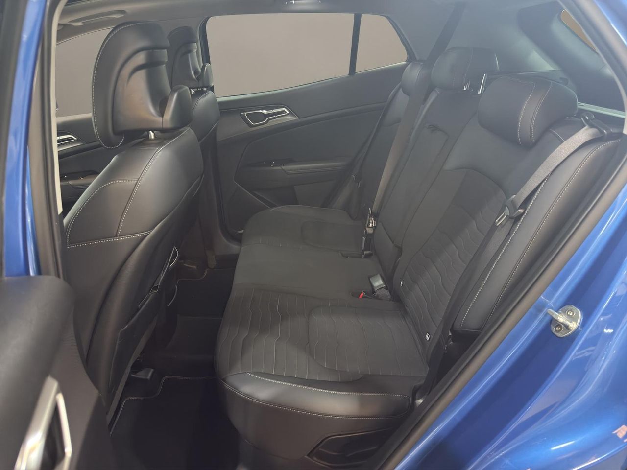 Kia Sportage 1.6 T-GDi MHEV 180CV Tech 4x4 DCT - Foto 2