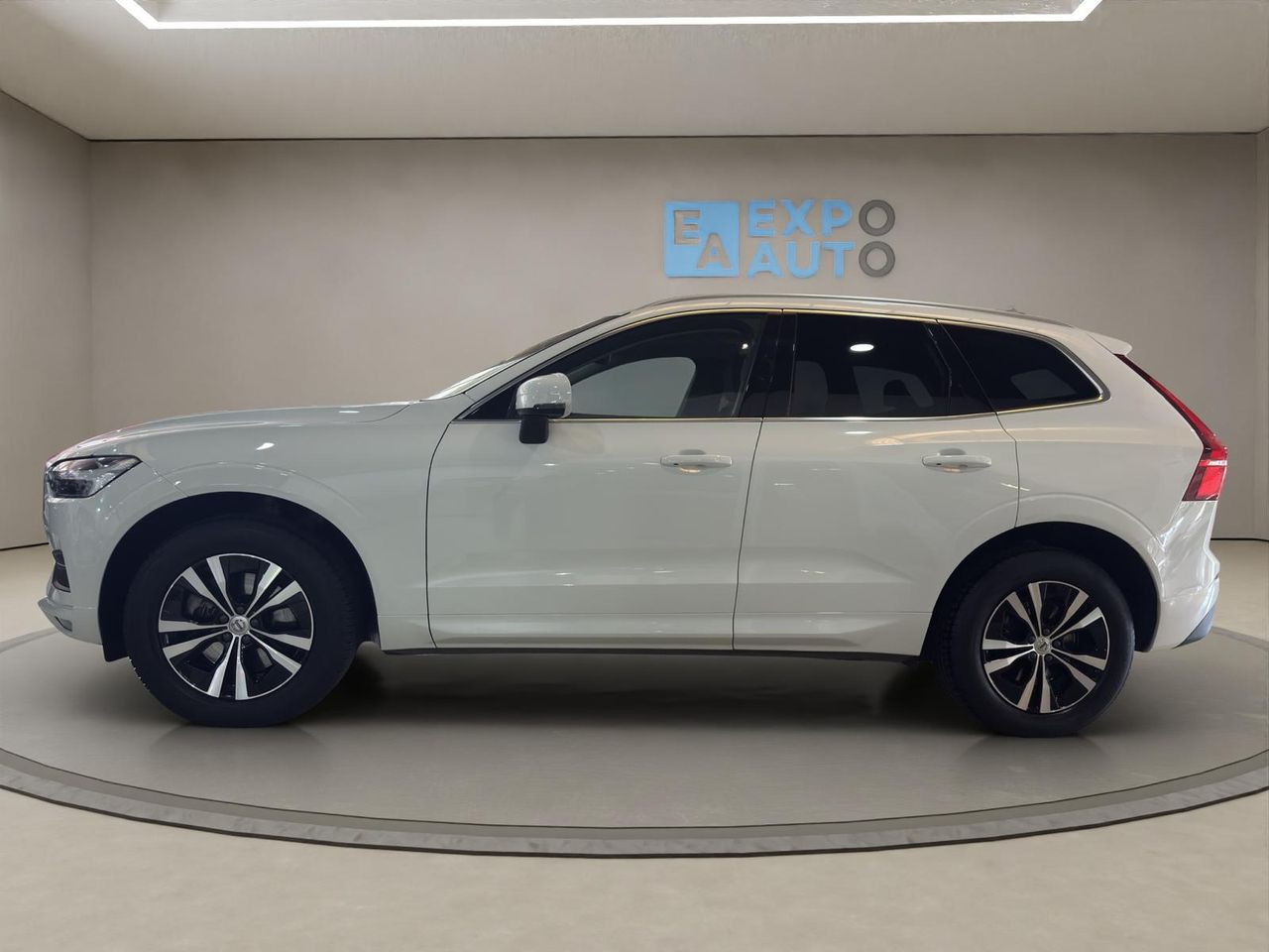 Volvo XC60 2.0 B4 D AWD Momentum Pro Auto - Foto 2