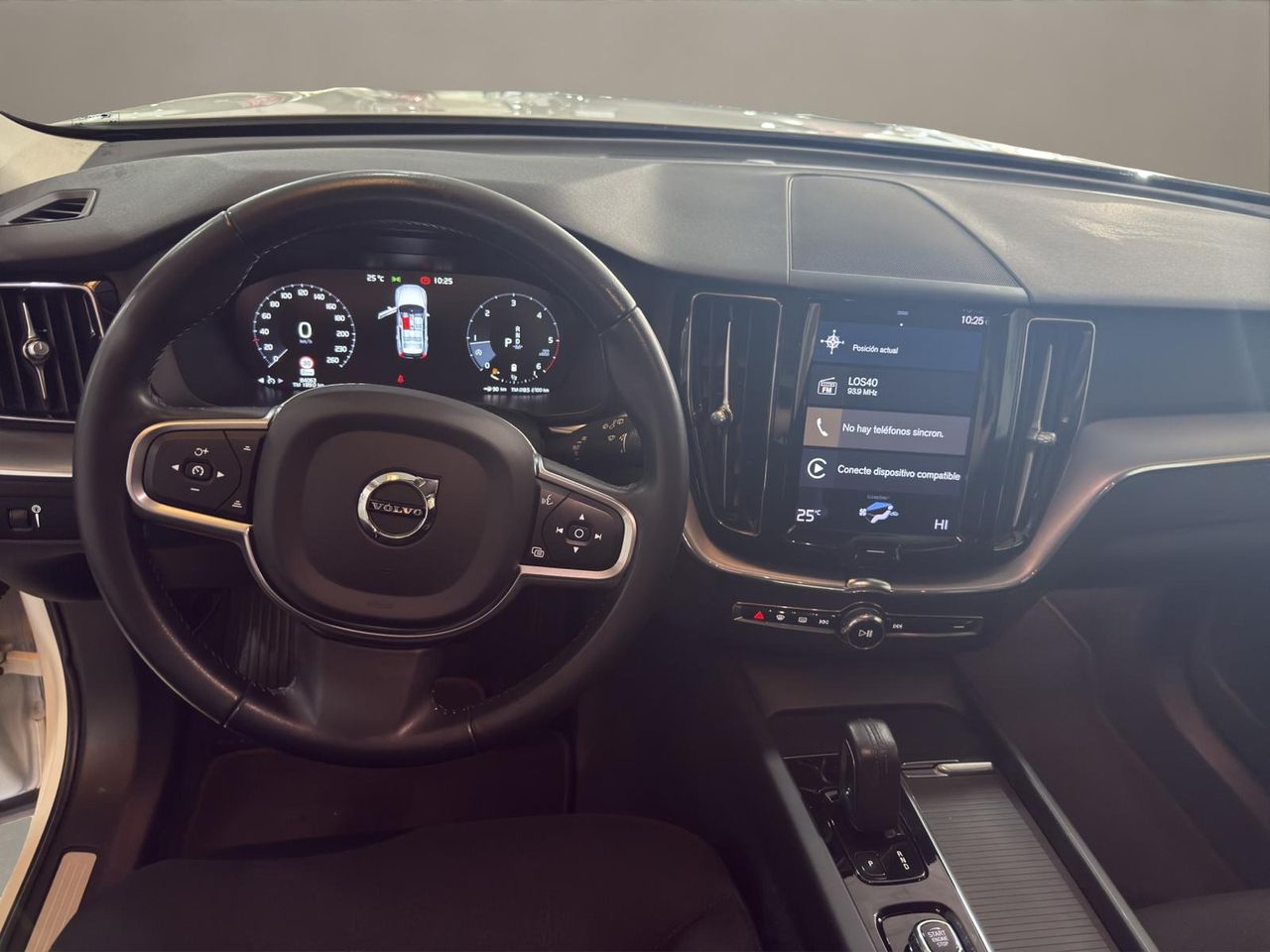 Volvo XC60 2.0 B4 D AWD Momentum Pro Auto - Foto 2
