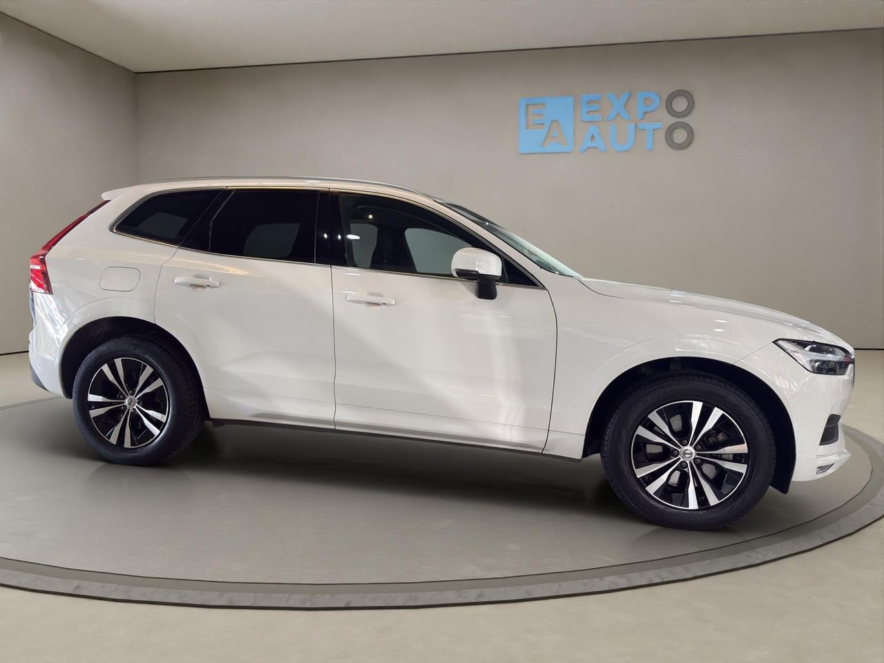 Volvo XC60 2.0 B4 D AWD Momentum Pro Auto - Foto 2