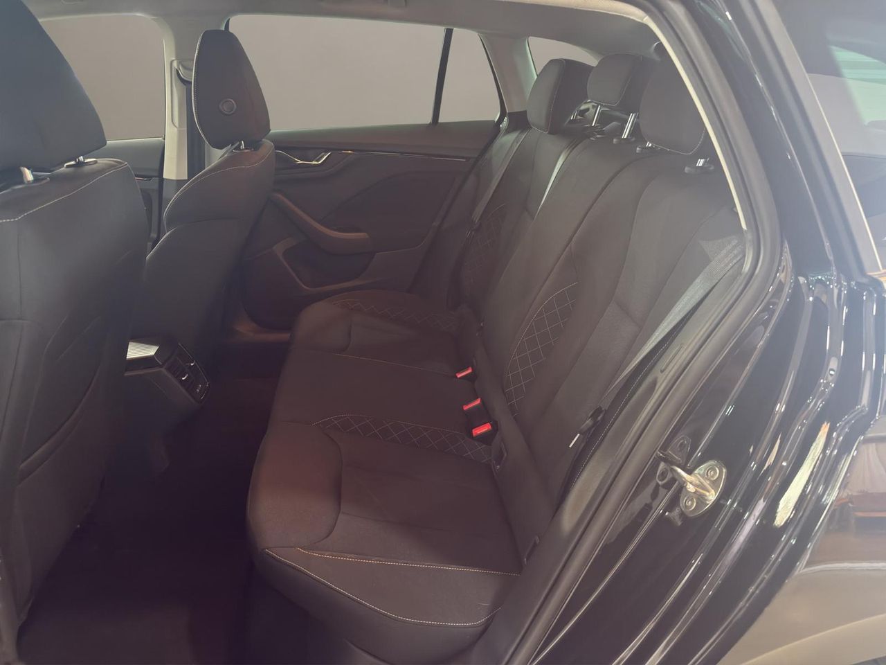 Skoda Scala 1.0 TSI 70 KW (95 CV) SELECTION - Foto 2