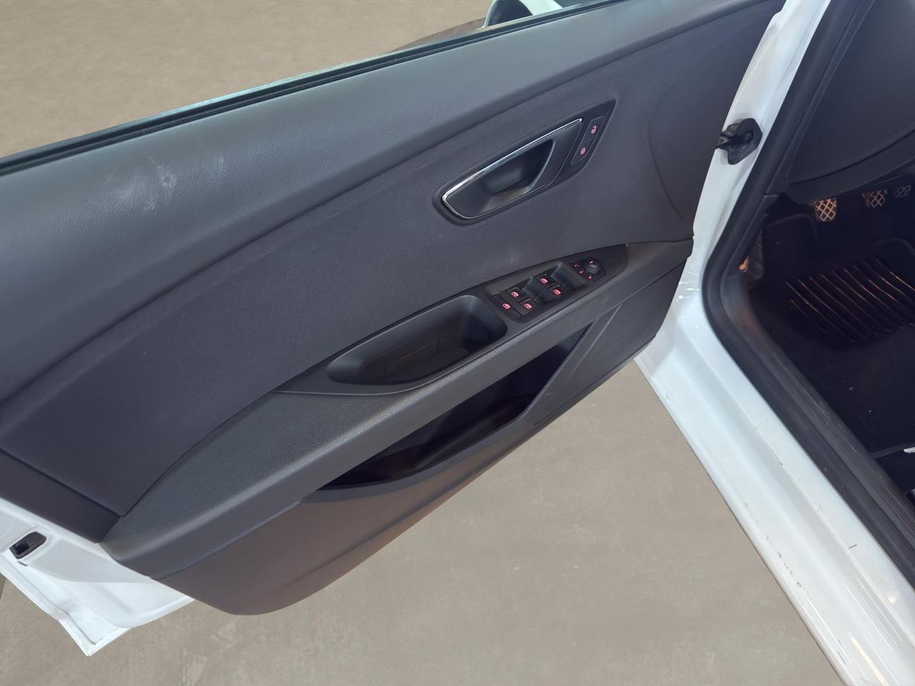 Seat Leon 1.6 TDI 85kW (115CV) St&Sp Style - Foto 2