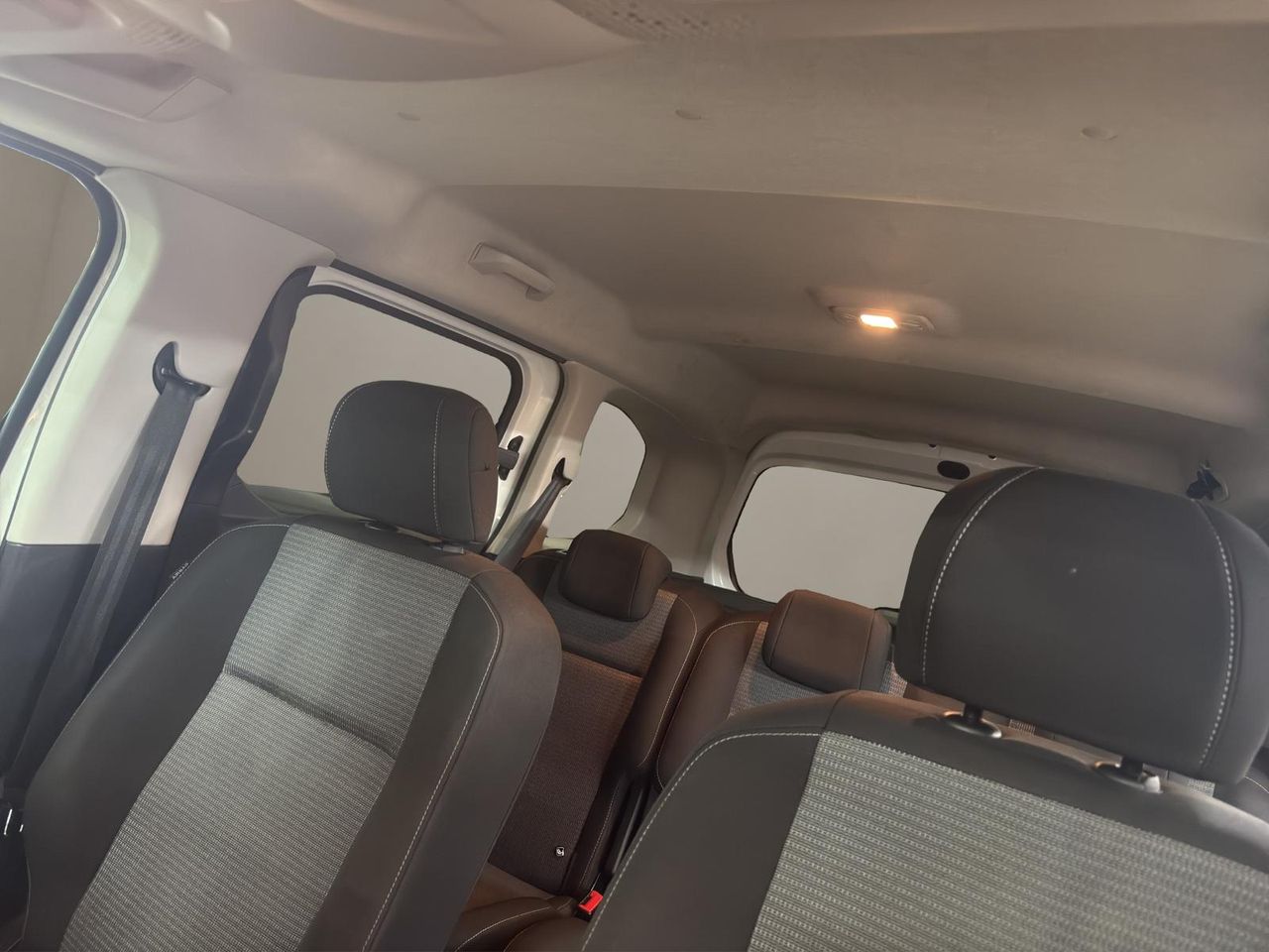 Toyota Proace City Verso 1.5D 96kW (130CV) Family Active L1 - Foto 2