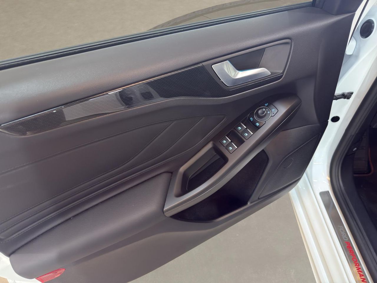 Ford Focus ST 2.3 Ecoboost 206kW (280CV) SB - Foto 2