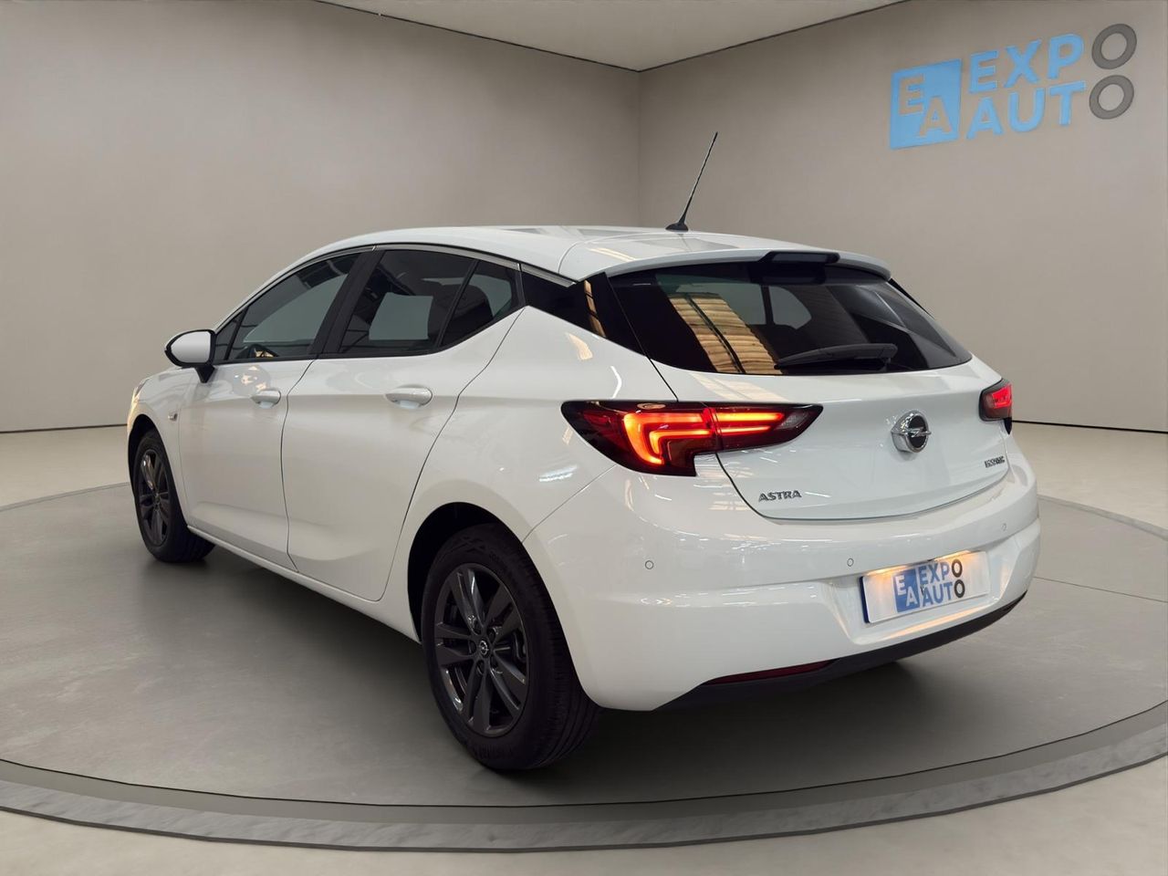 Opel Astra 1.0 Turbo S/S 120 Aniversario - Foto 2