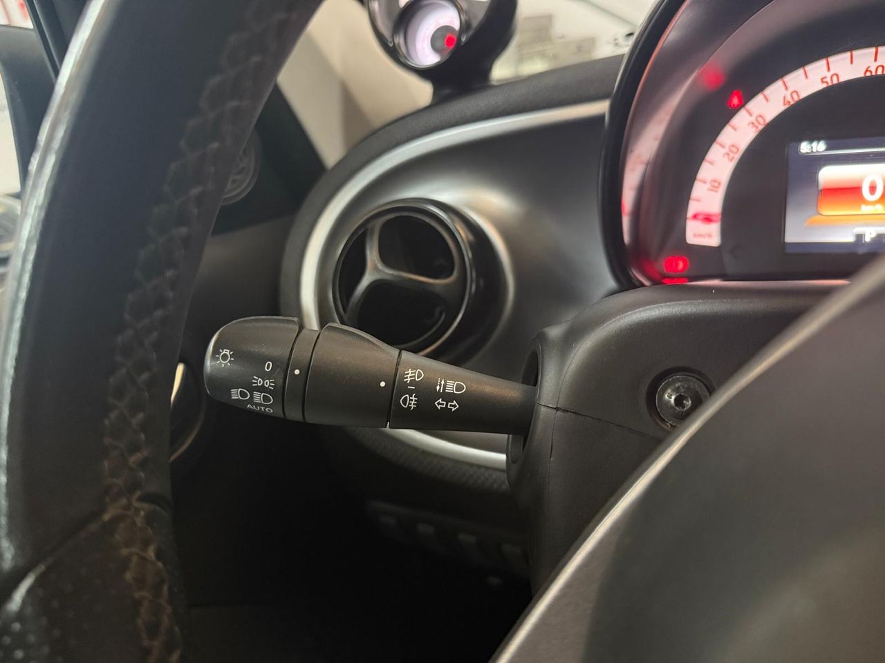 Smart Forfour 60kW(81CV) electric drive - Foto 2
