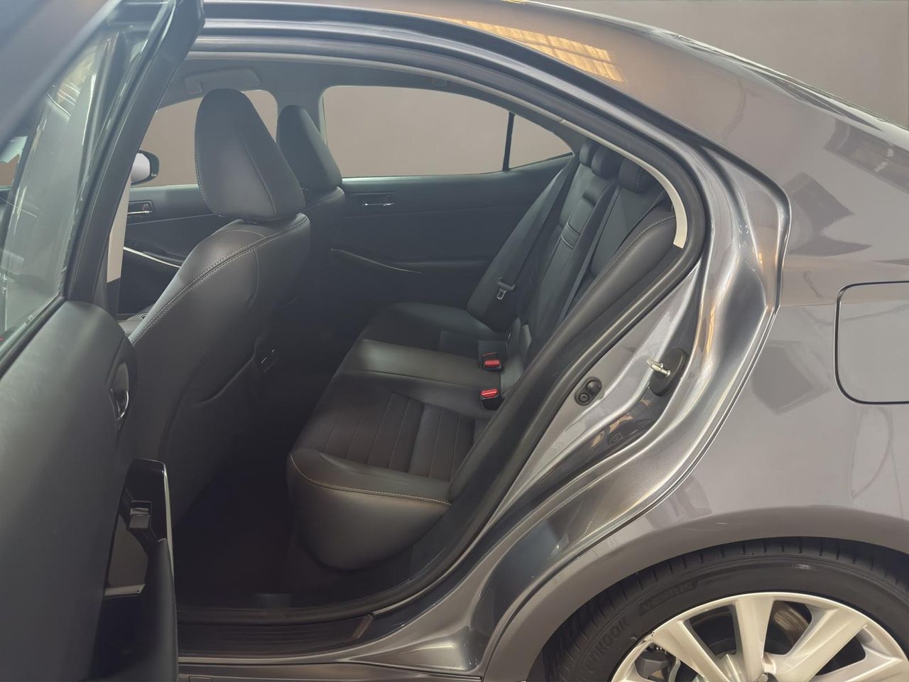 Lexus IS 2.5 300h Executive Navibox - Foto 2