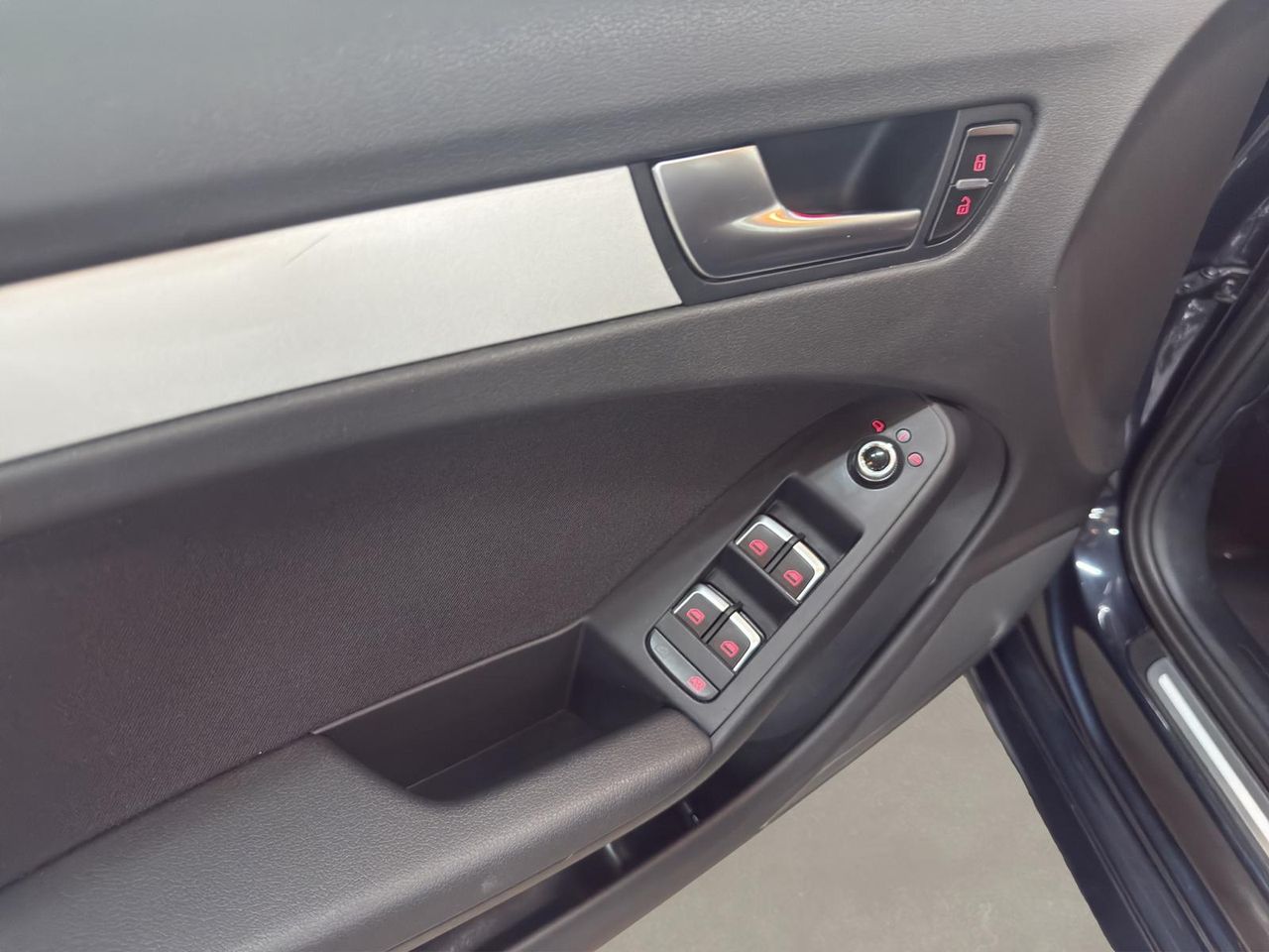 Audi A4 Avant 2.0 TDI 150 multitr S line edition - Foto 2