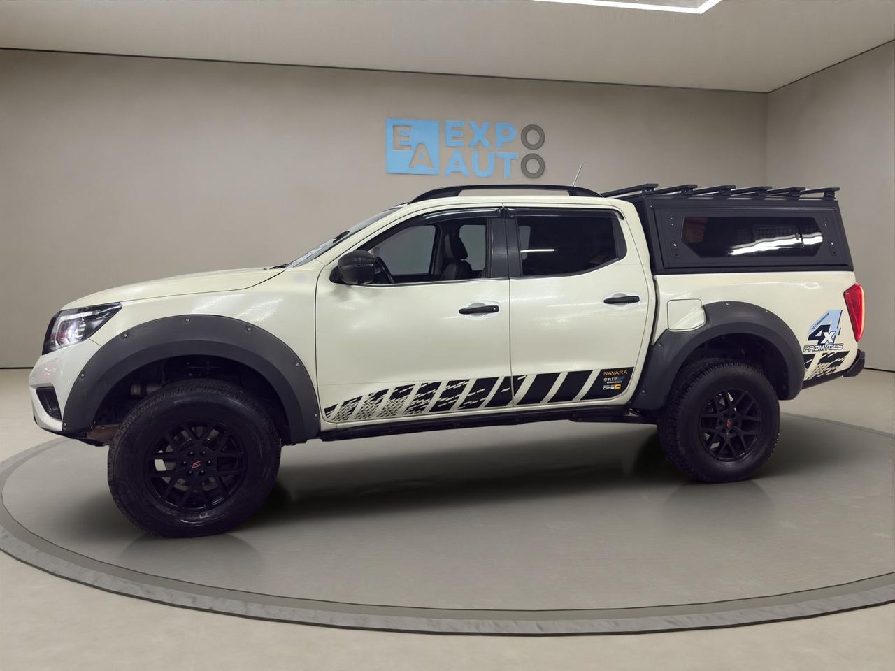 Nissan Navara 2.5 dCi 190CV SE Doble Cabina 4X4 A/T - Foto 2