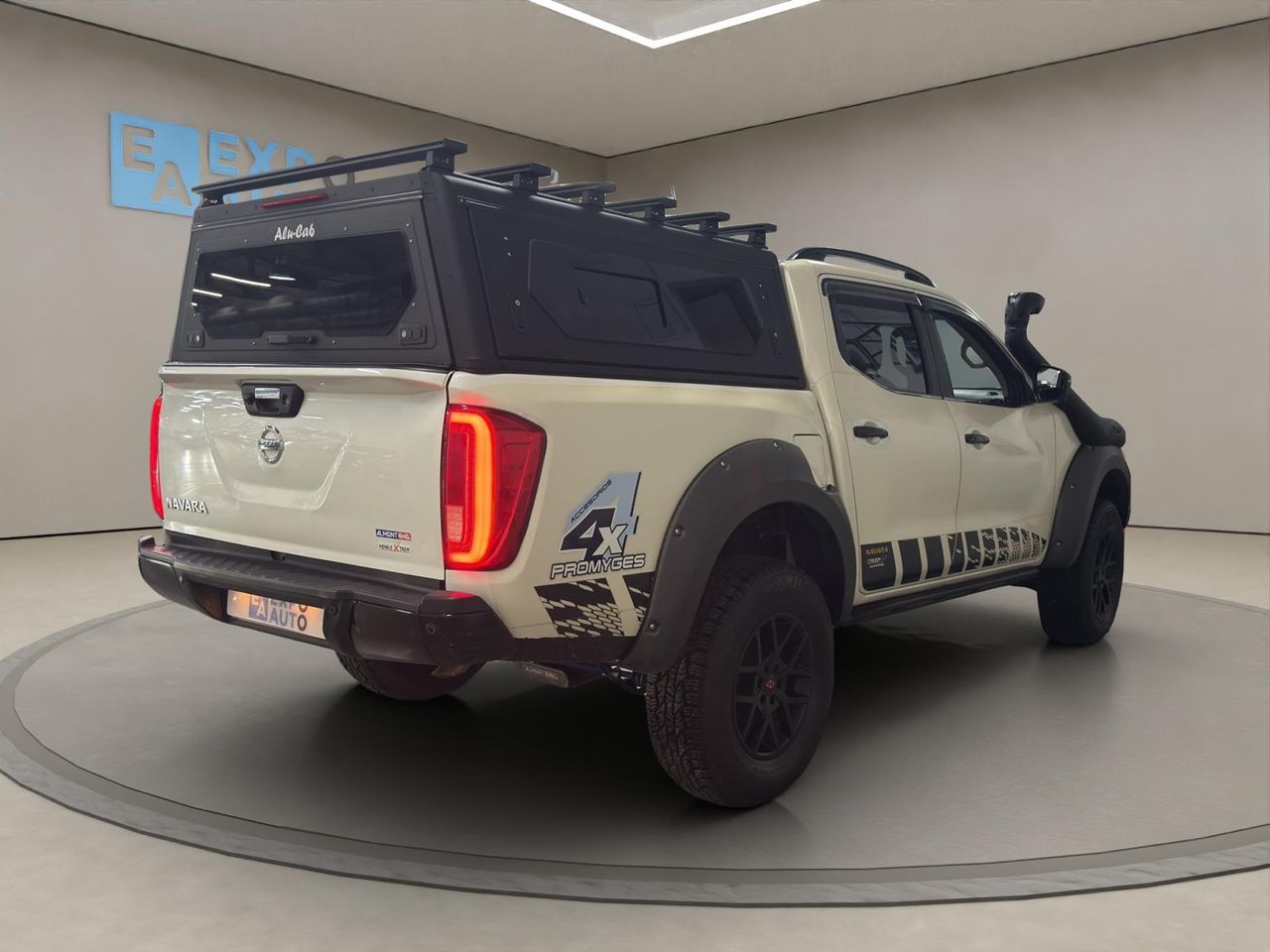 Nissan Navara 2.5 dCi 190CV SE Doble Cabina 4X4 A/T - Foto 2
