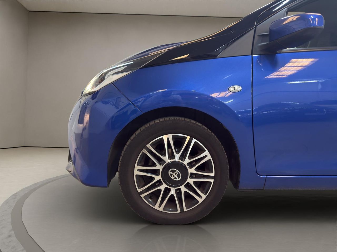 Toyota Aygo 1.0 70 x-clusiv - Foto 2