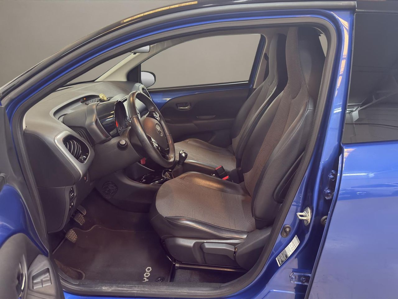Toyota Aygo 1.0 70 x-clusiv - Foto 2