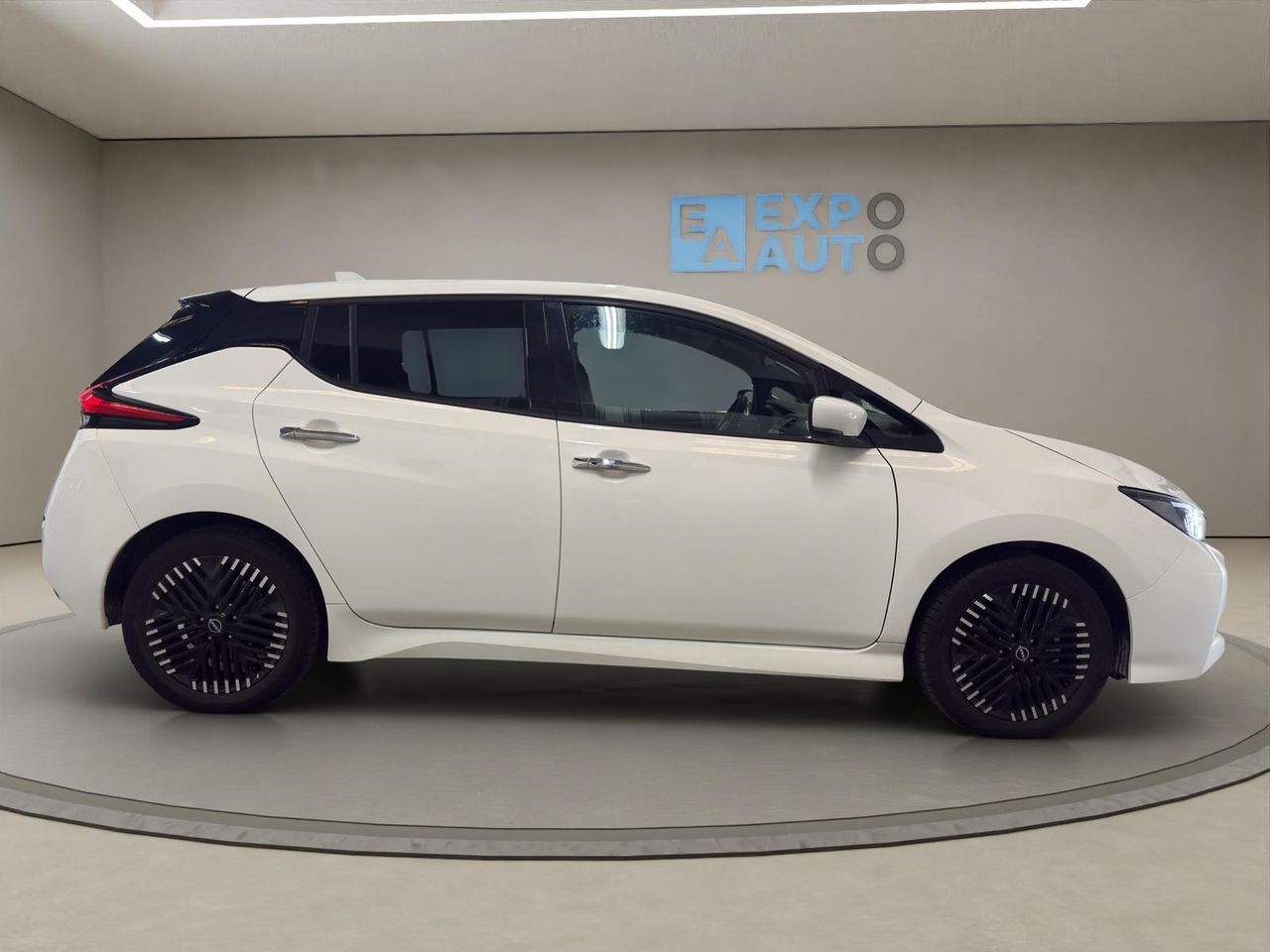 Nissan Leaf 2025  - Foto 2