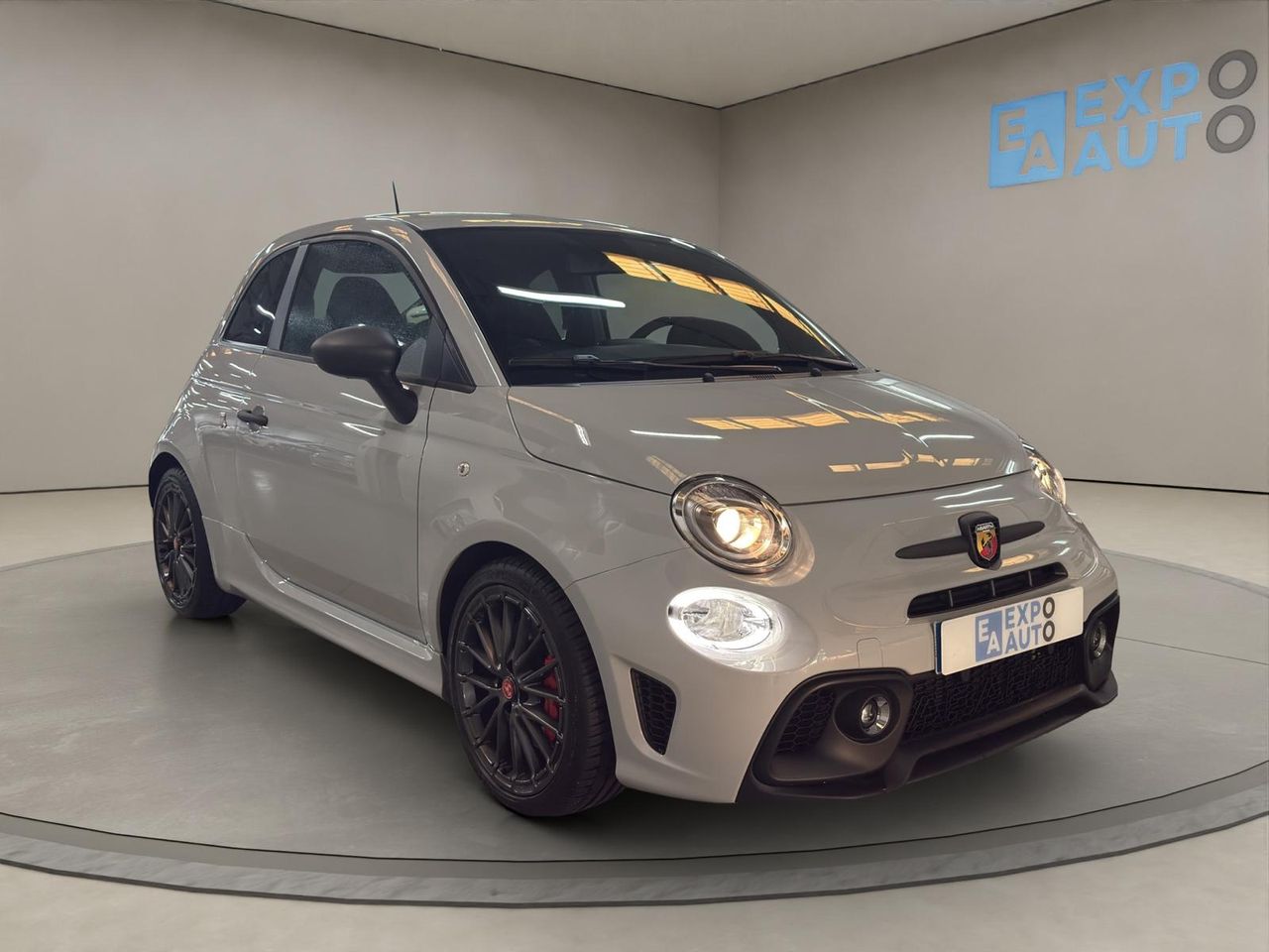 Abarth 500 695 1.4 16v T-Jet 132kW (180 CV) - Foto 2