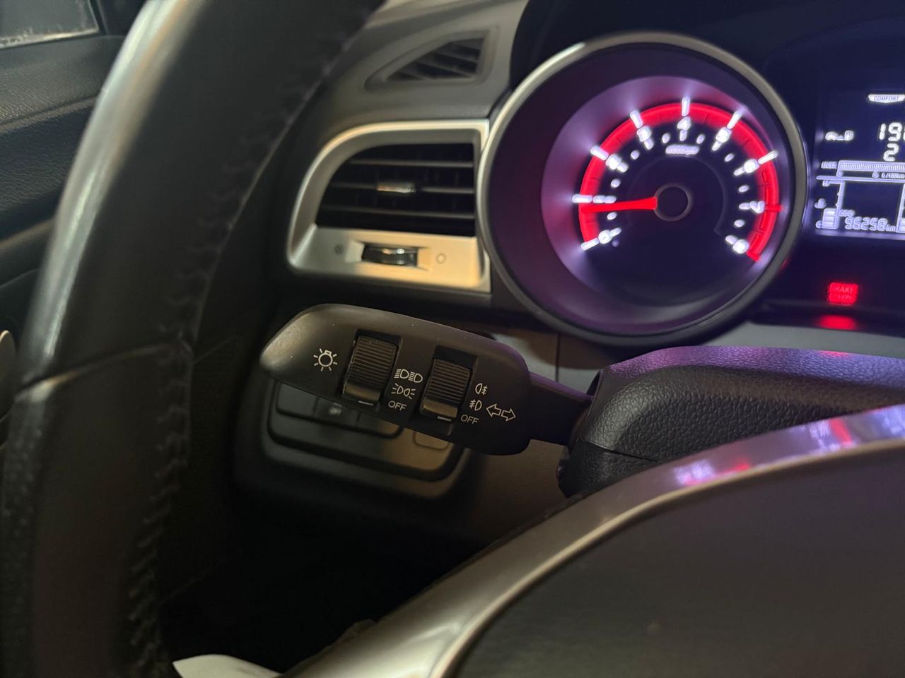 SsangYong Tivoli G16 Limited 4x2 - Foto 2