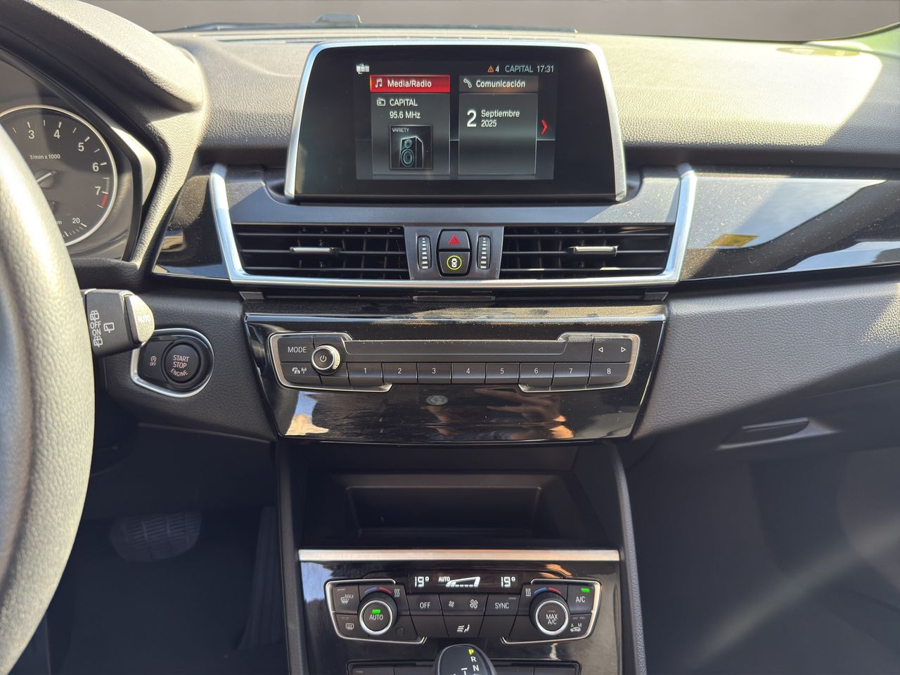 BMW Serie 2 Active Tourer 218i  - Foto 2