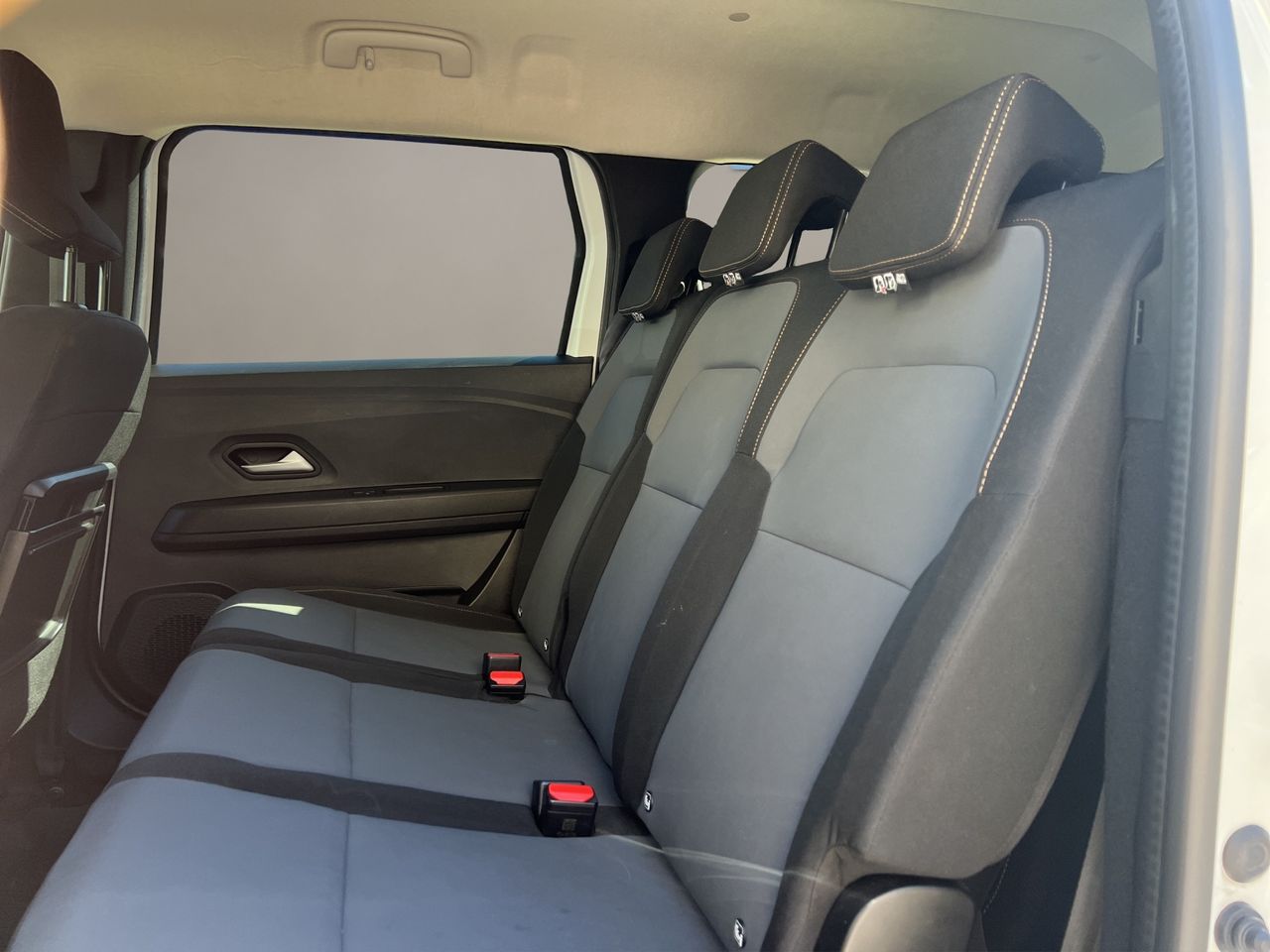Dacia Jogger Jogger Extreme HYBRID 105kW 140CV 7 plazas  - Foto 2