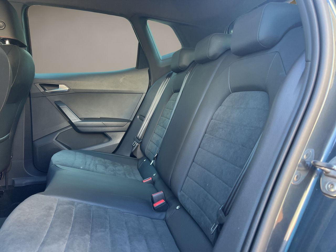 Seat Arona 1.0 TSI 81kW (110CV) FR XL RX   - Foto 2