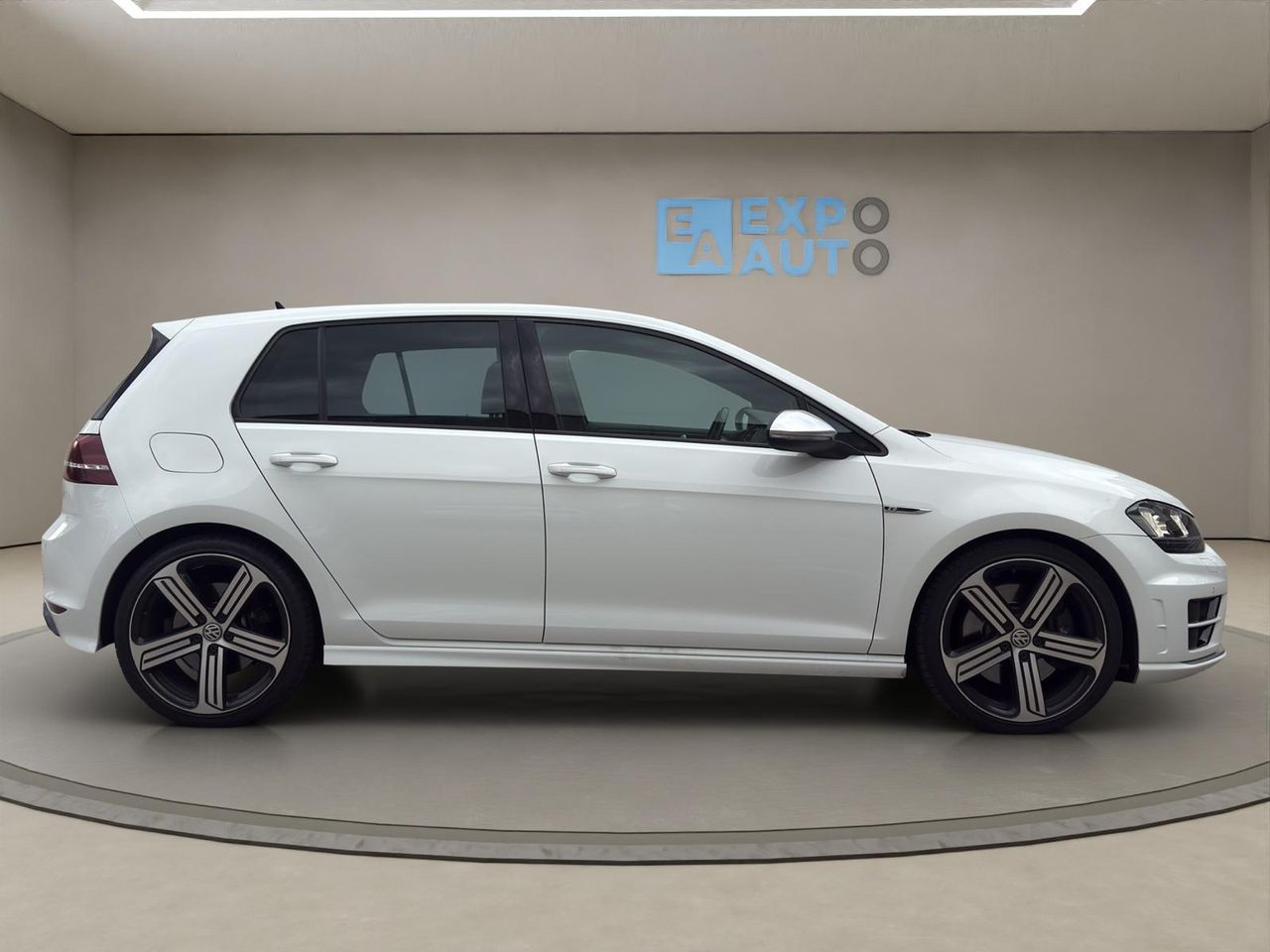 Volkswagen Golf R 2.0 TSI 300CV BMT 4Motion DSG - Foto 2
