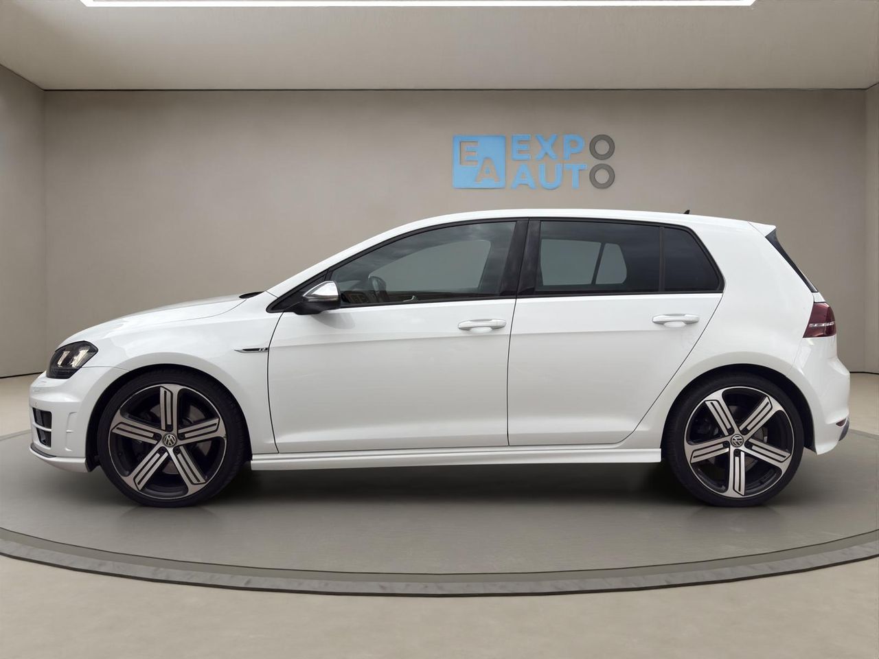 Volkswagen Golf R 2.0 TSI 300CV BMT 4Motion DSG - Foto 2