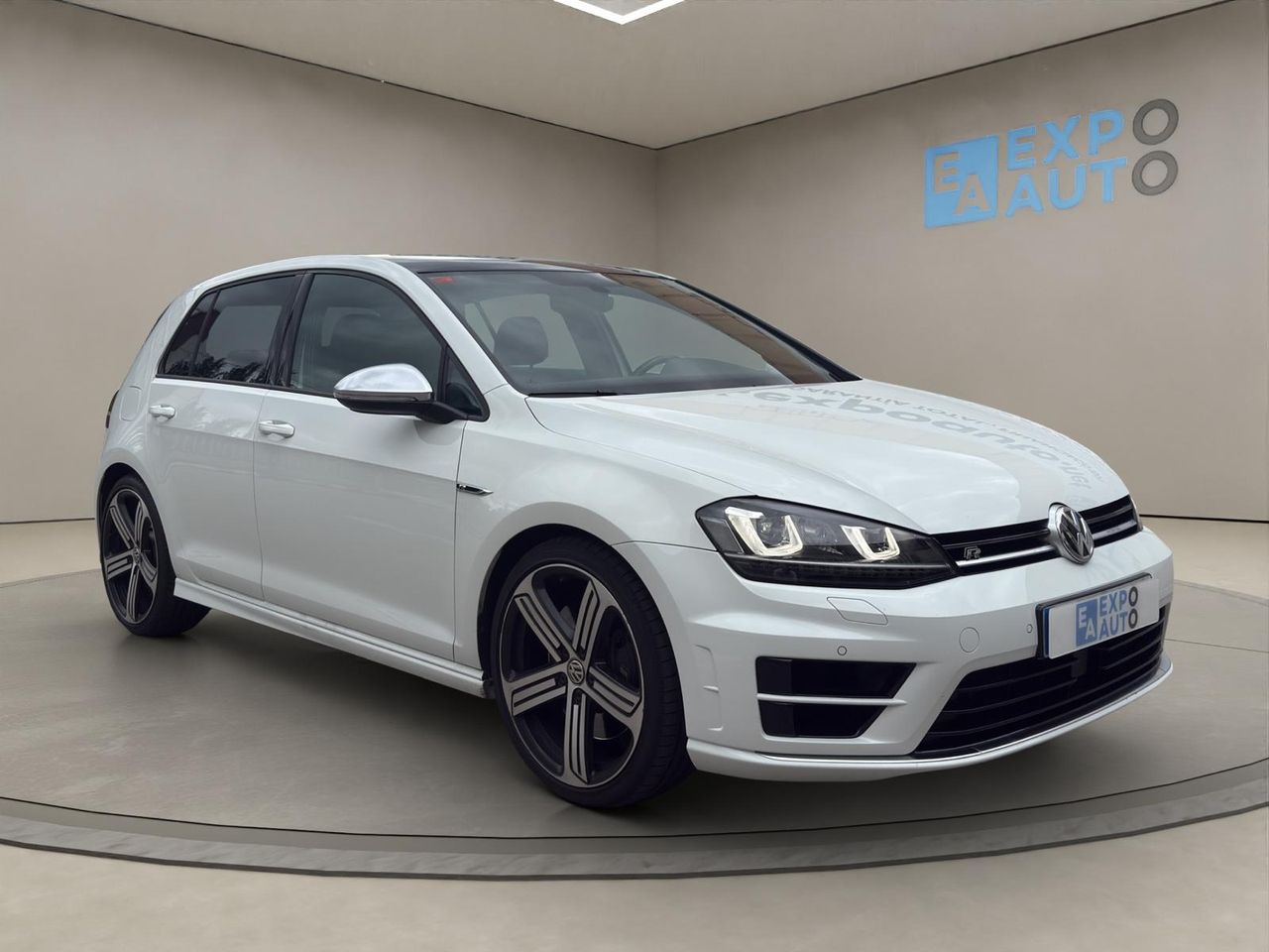 Volkswagen Golf R 2.0 TSI 300CV BMT 4Motion DSG - Foto 2