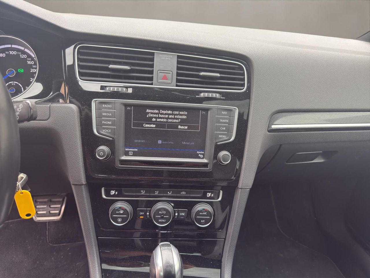 Volkswagen Golf R 2.0 TSI 300CV BMT 4Motion DSG - Foto 2