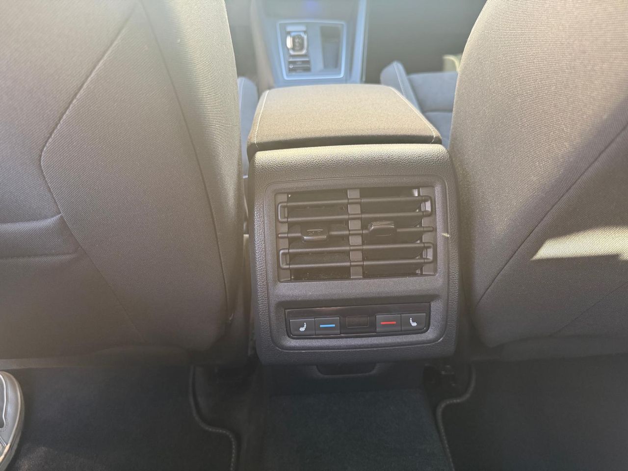 Volkswagen Golf eHybrid 1.4 TSI 150kW (204CV) DSG - Foto 2