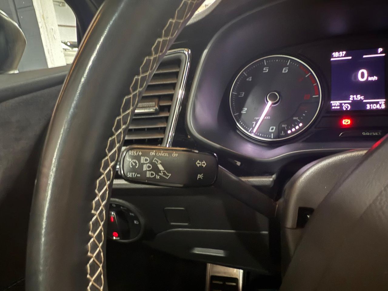 Seat Leon 2.0 TSI 221kW (300CV) DSG-6 St&Sp CUPRA - Foto 2