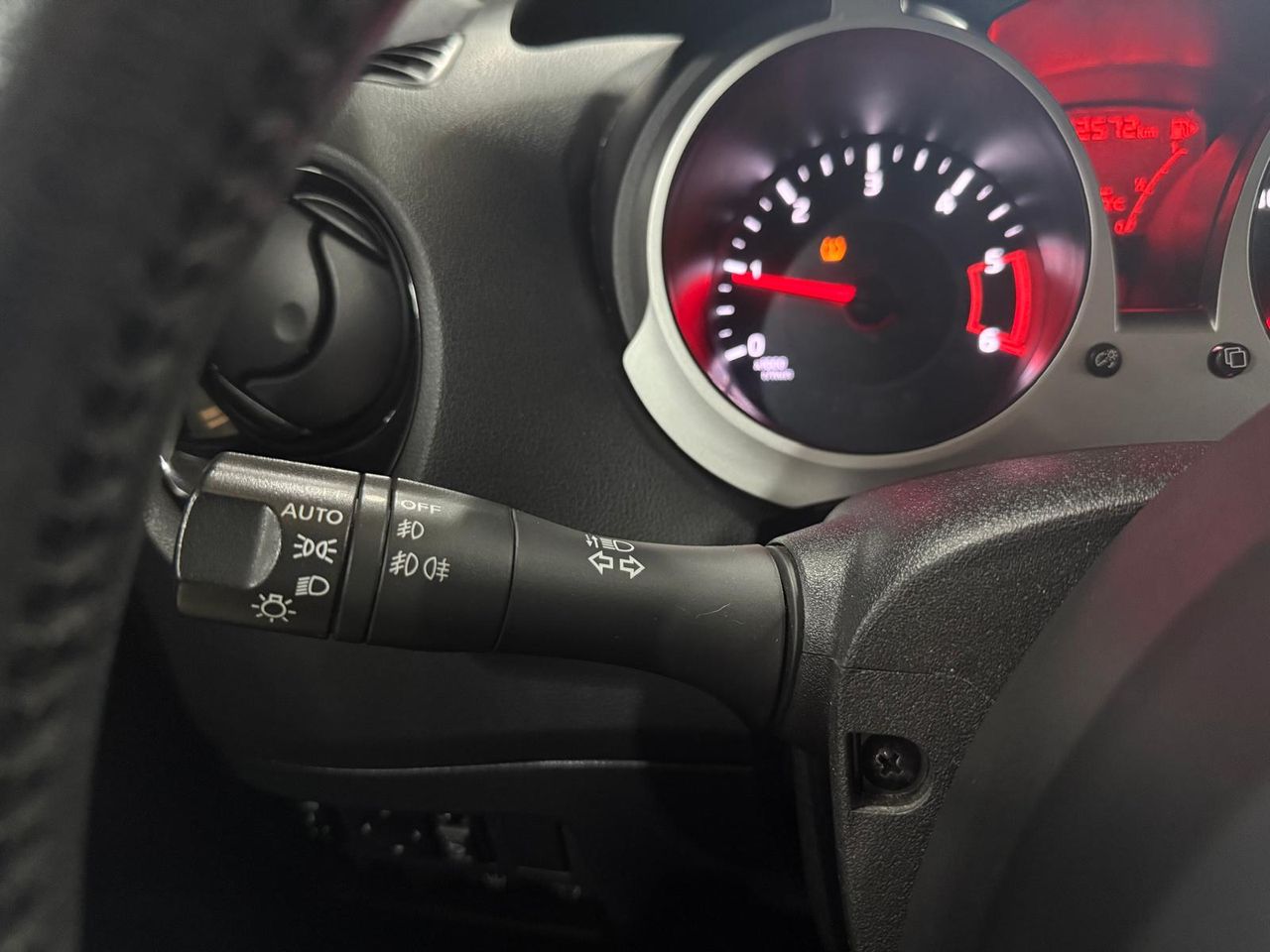 Nissan Juke dCi EU6 110 CV (81 kW) 6M/T DYNAMIC - Foto 2