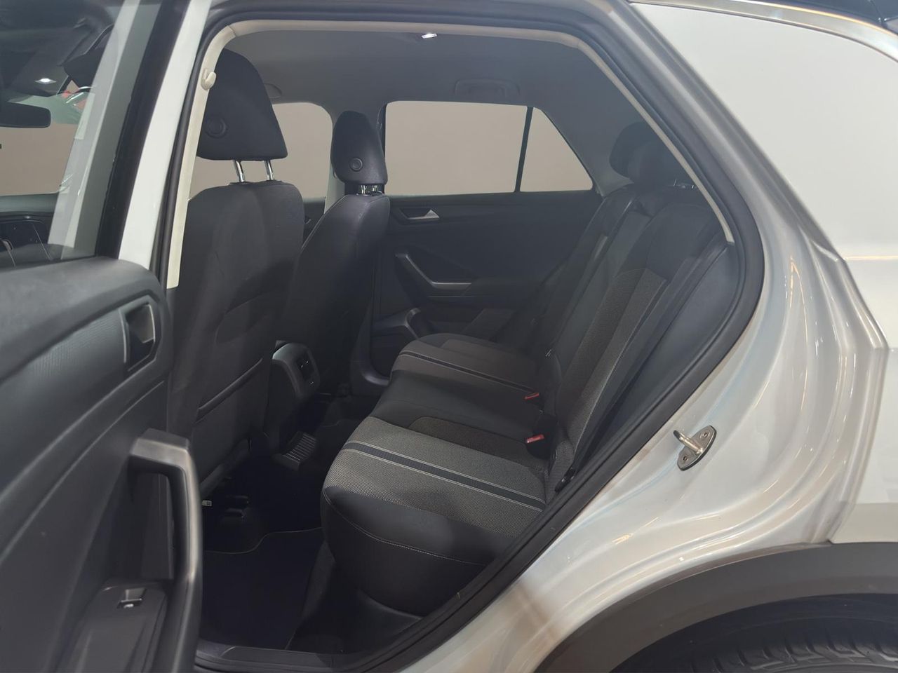 Volkswagen T-Roc Advance Style 1.5 TSI 110kW (150CV) - Foto 2